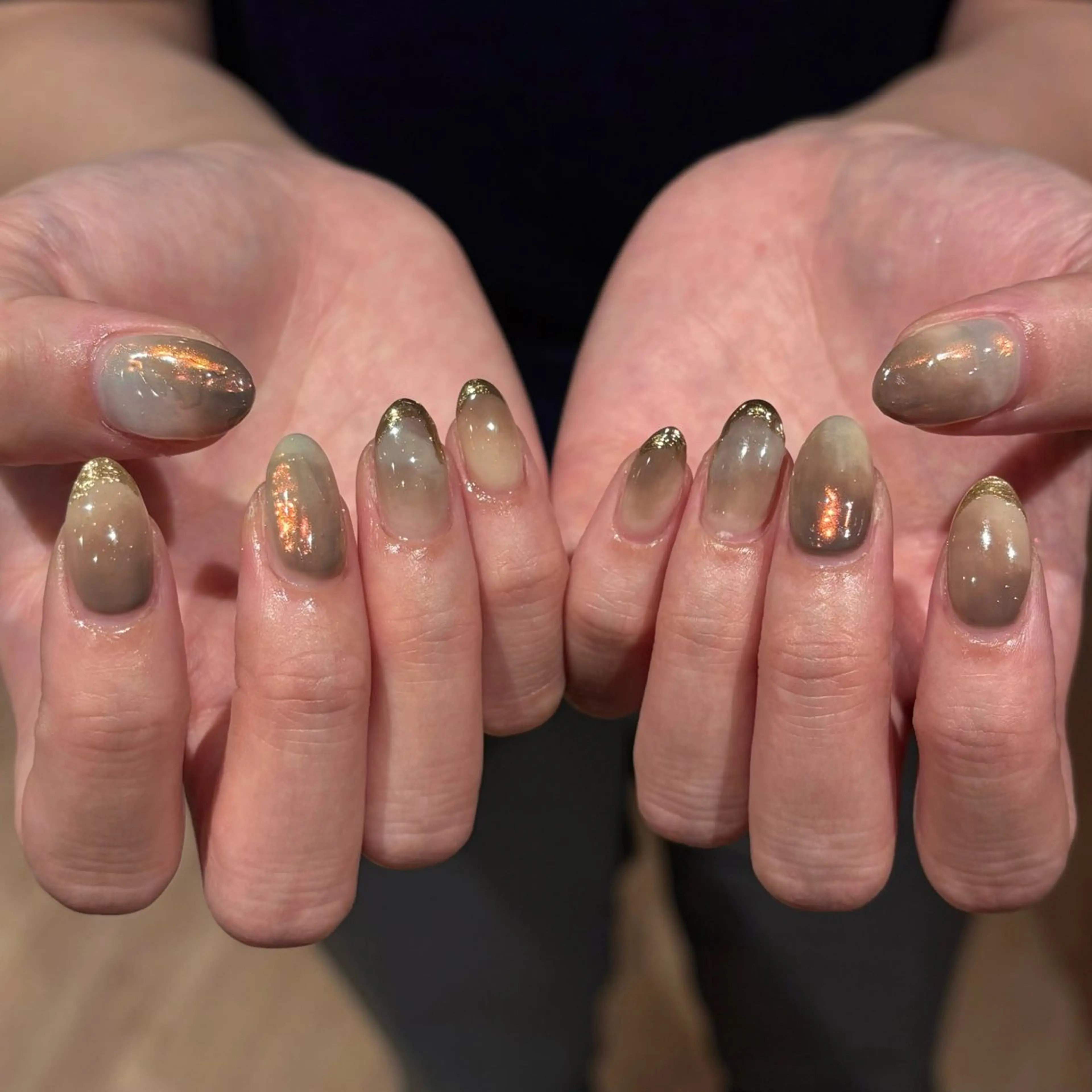 ネイル ブラウン フレンチネイル ミラーネイル ニュアンスネイル シンプルネイル Bianca名駅店 安田のネイルデザイン