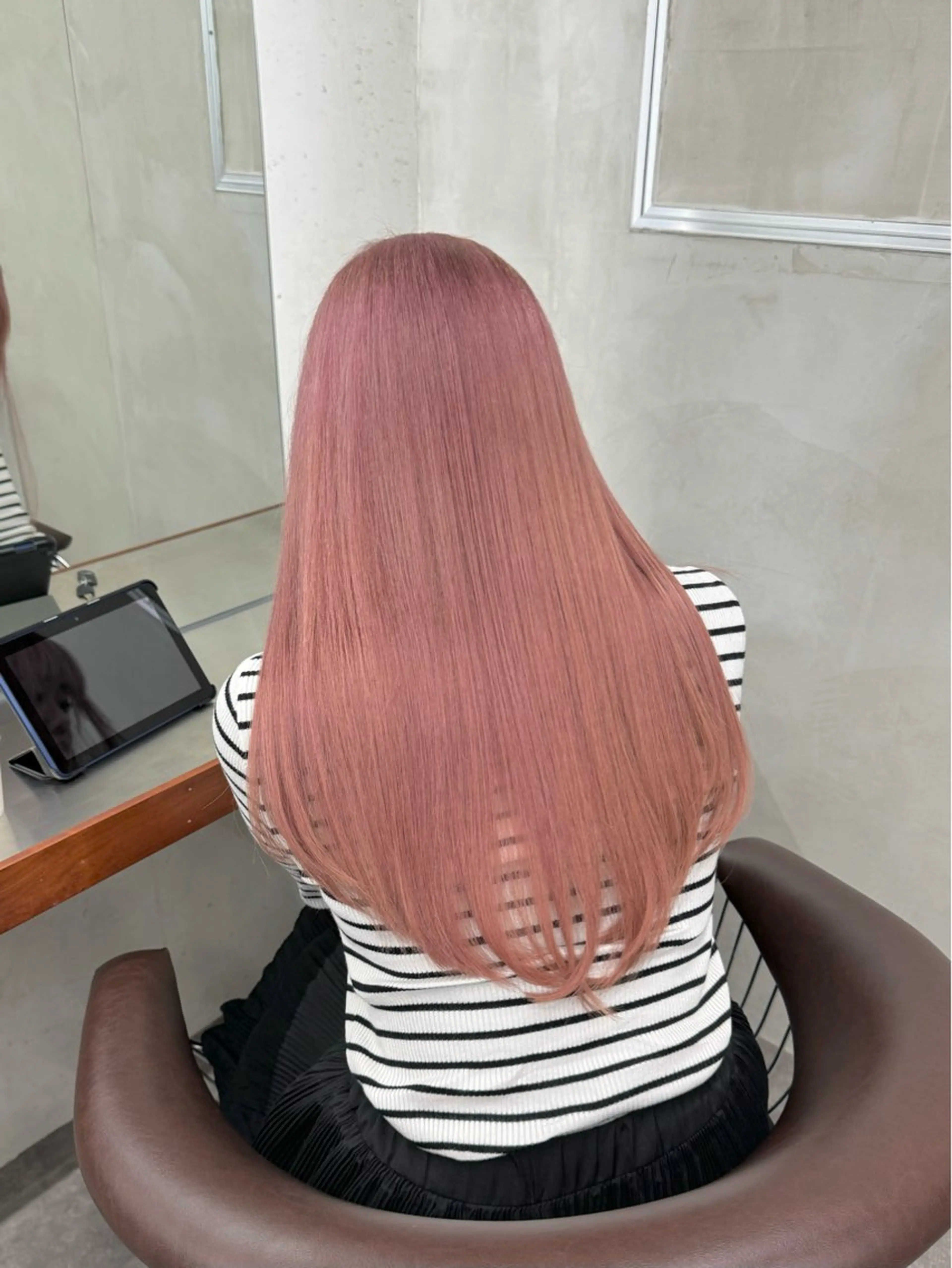 ロング カラー アッシュ ベージュカラー ブリーチ ブロンド ブラウンカラー カット ヘアカラー トリートメント ブリーチ　ハイトーン 特化🌈フジタハルキのヘアスタイル