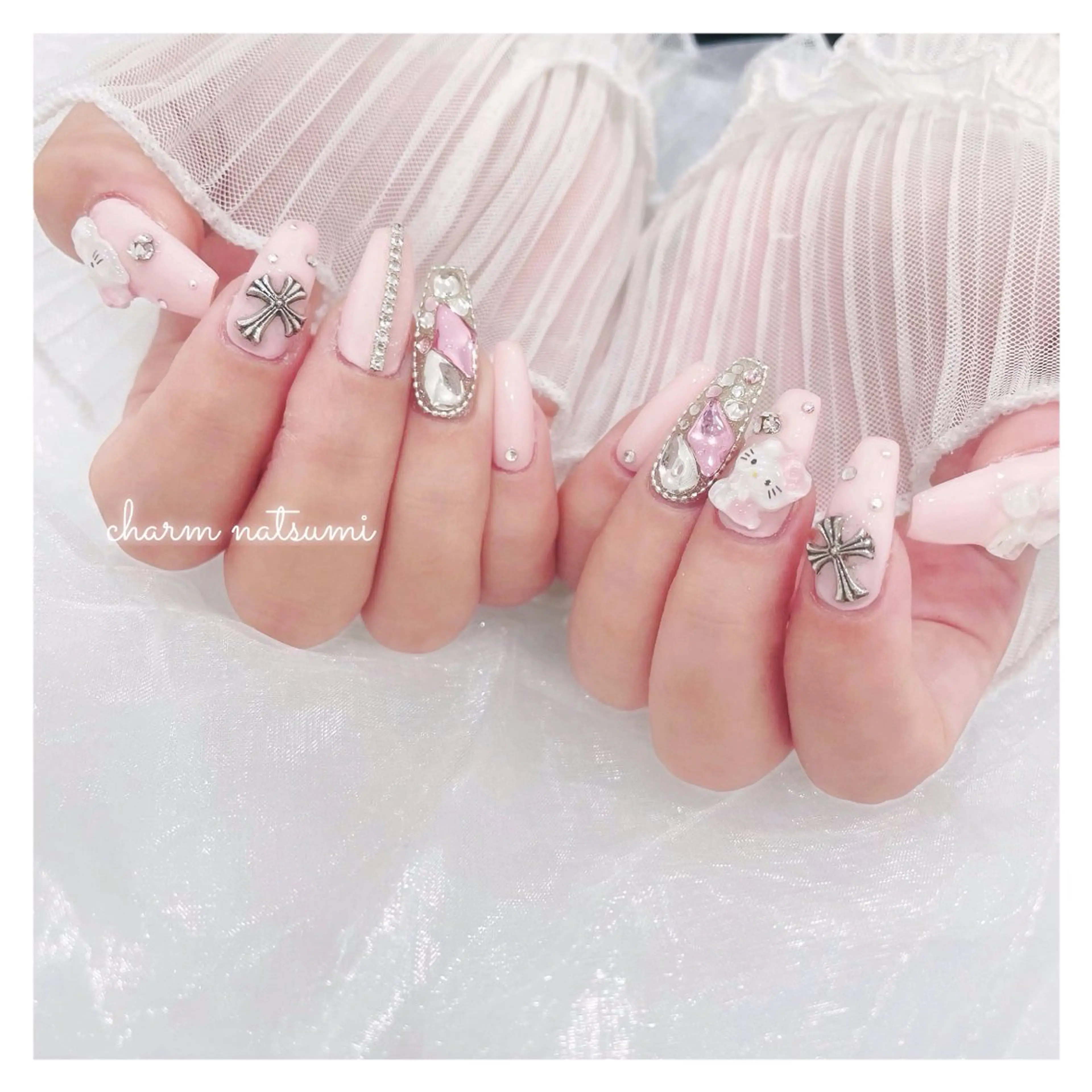 ネイル lily natsumiのネイルデザイン