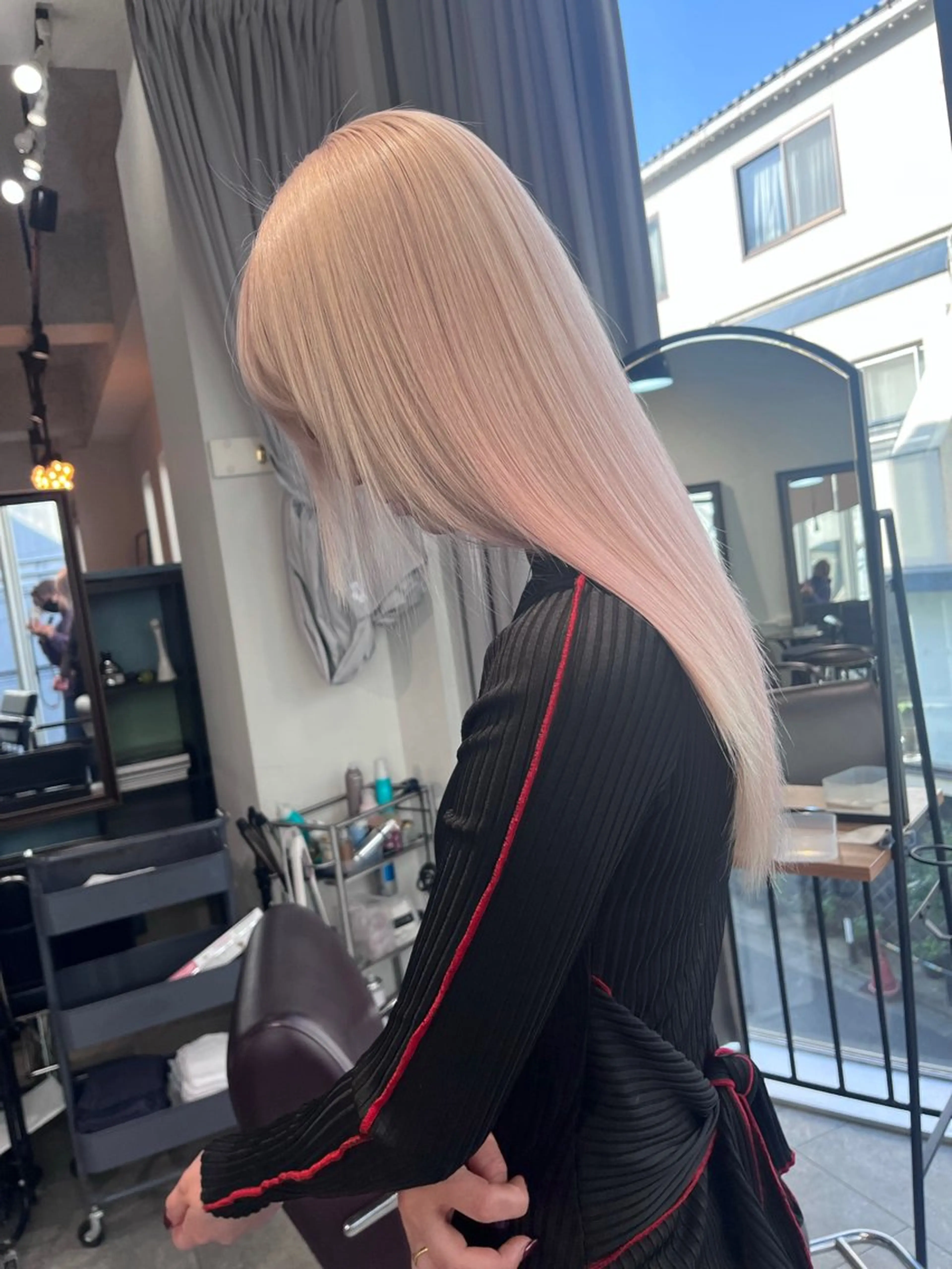 ロング カラー カット ヘアカラー トリートメント ヘアセット 💜ハイトーン💛 マジカルかいちゃんのヘアスタイル