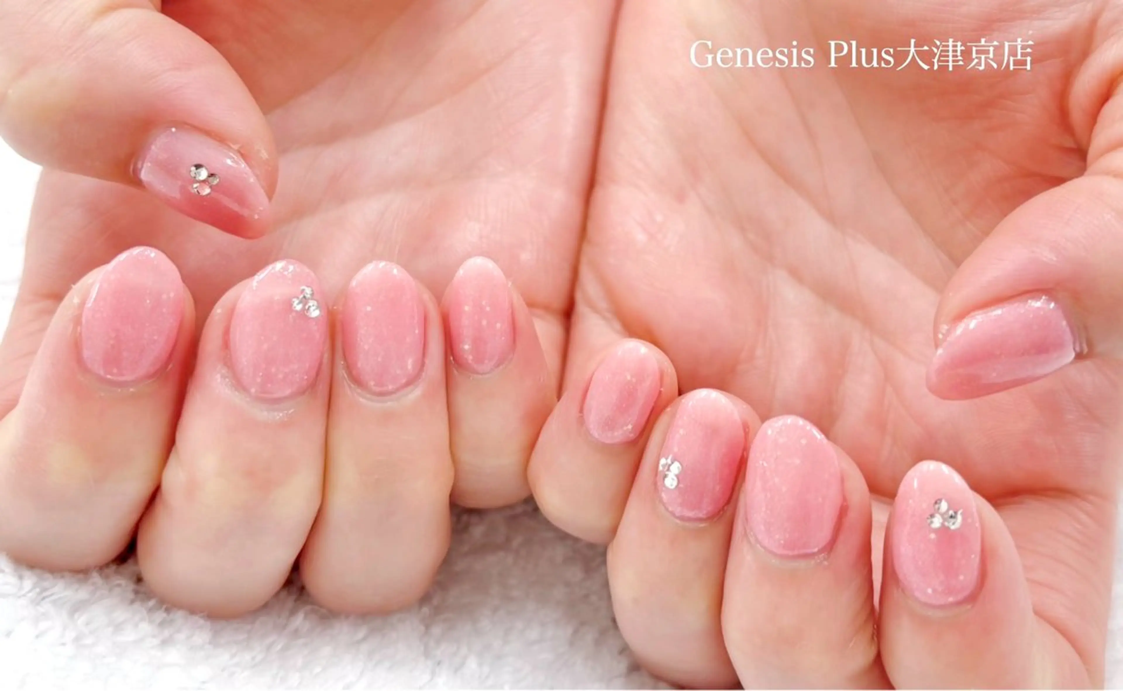 ネイル ワンカラーネイル ストーンネイル Genesis Plus大津京店のマツエク・マツパデザイン