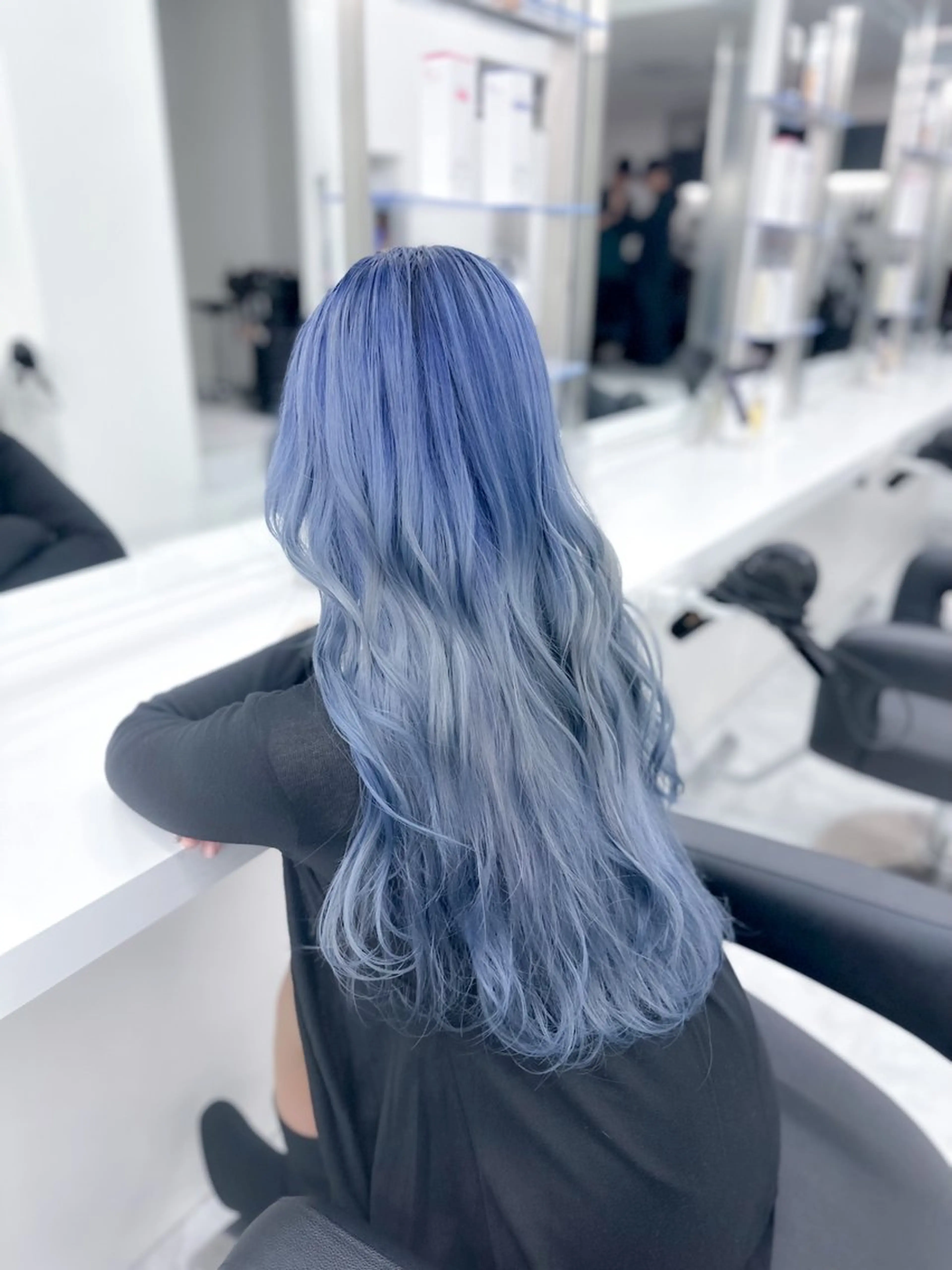 セミロング カラー ウルフ&レイヤー特化 まとまる美髪矯正のヘアスタイル