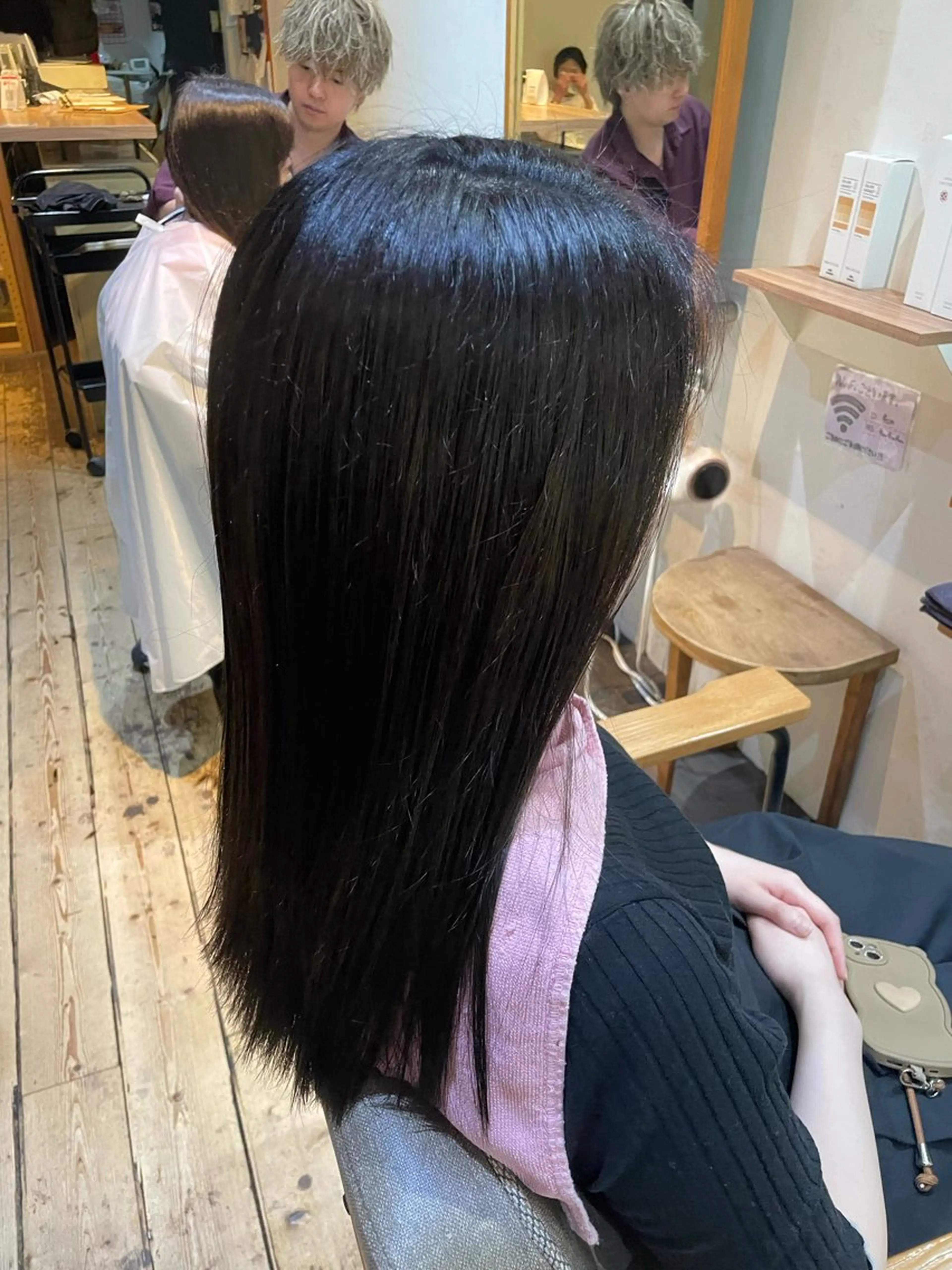 カラー 黒髪 脇 麻紘のヘアスタイル