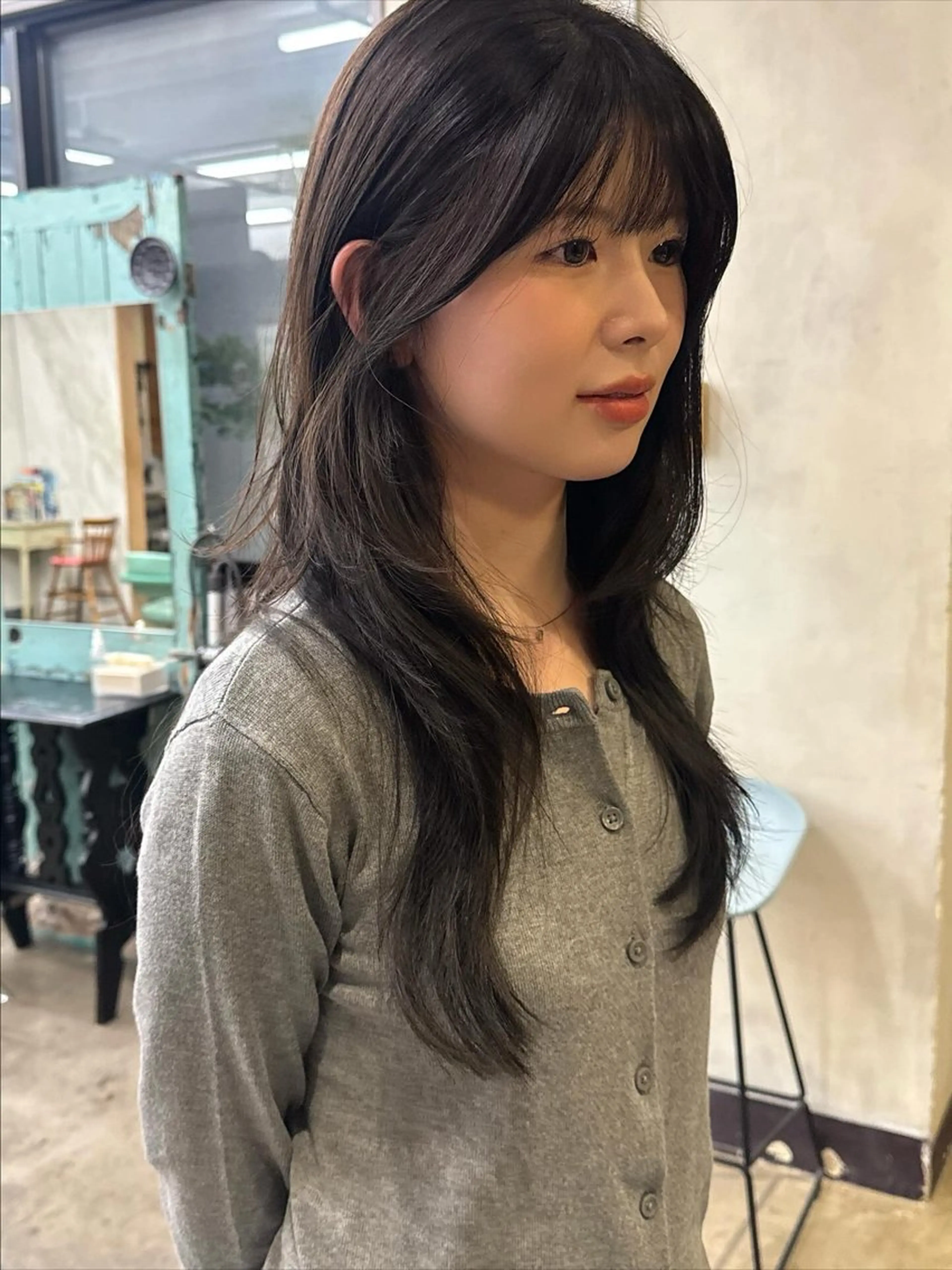 [学生限定U24]韓国レイヤーカット+ライトトリートメント　#ハッシュカット#ロングレイヤー#タンバルモリ#フルバングの写真