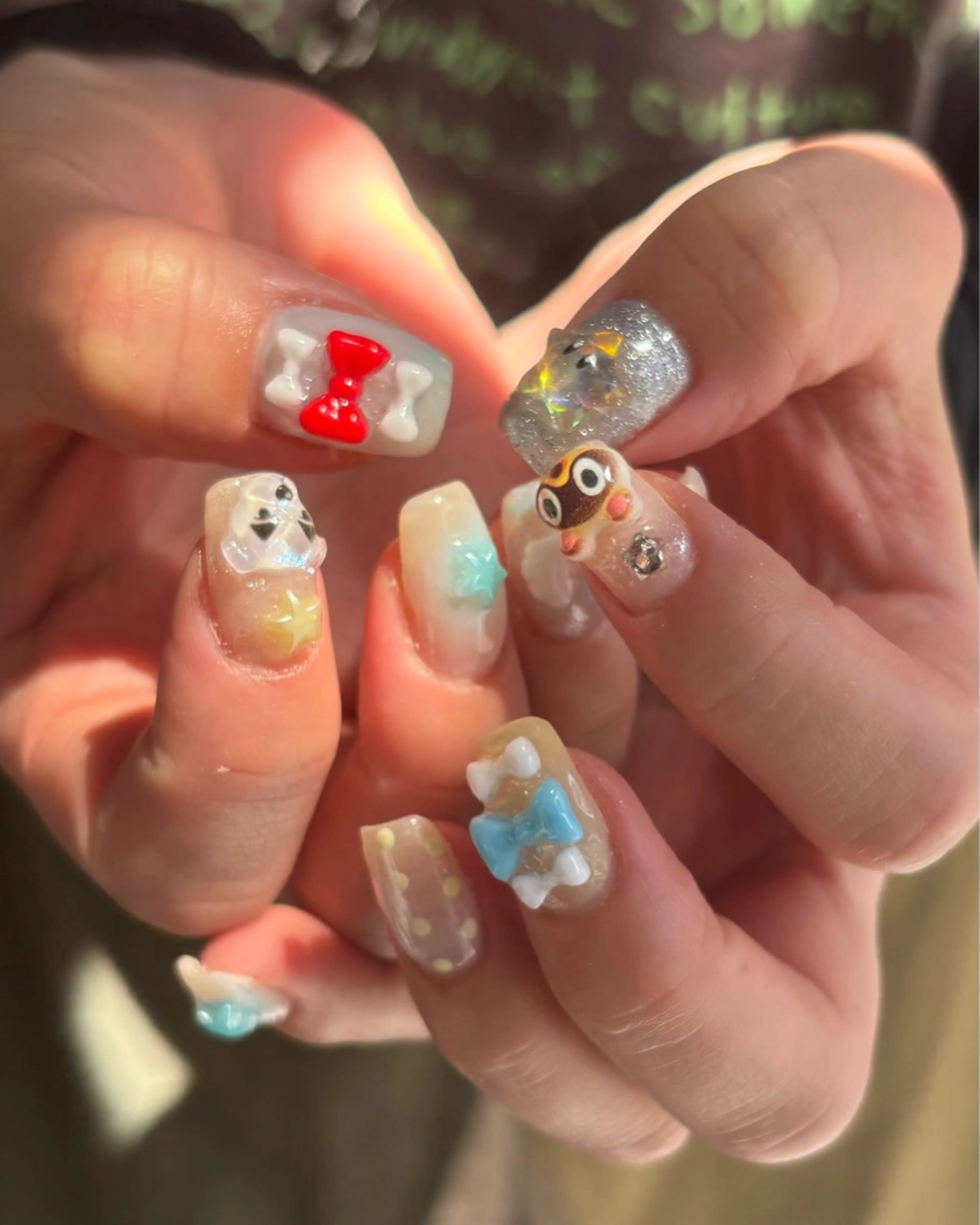 ネイル ハンドネイル 🪐富島彩夏 /海外nail🪐のネイルデザイン