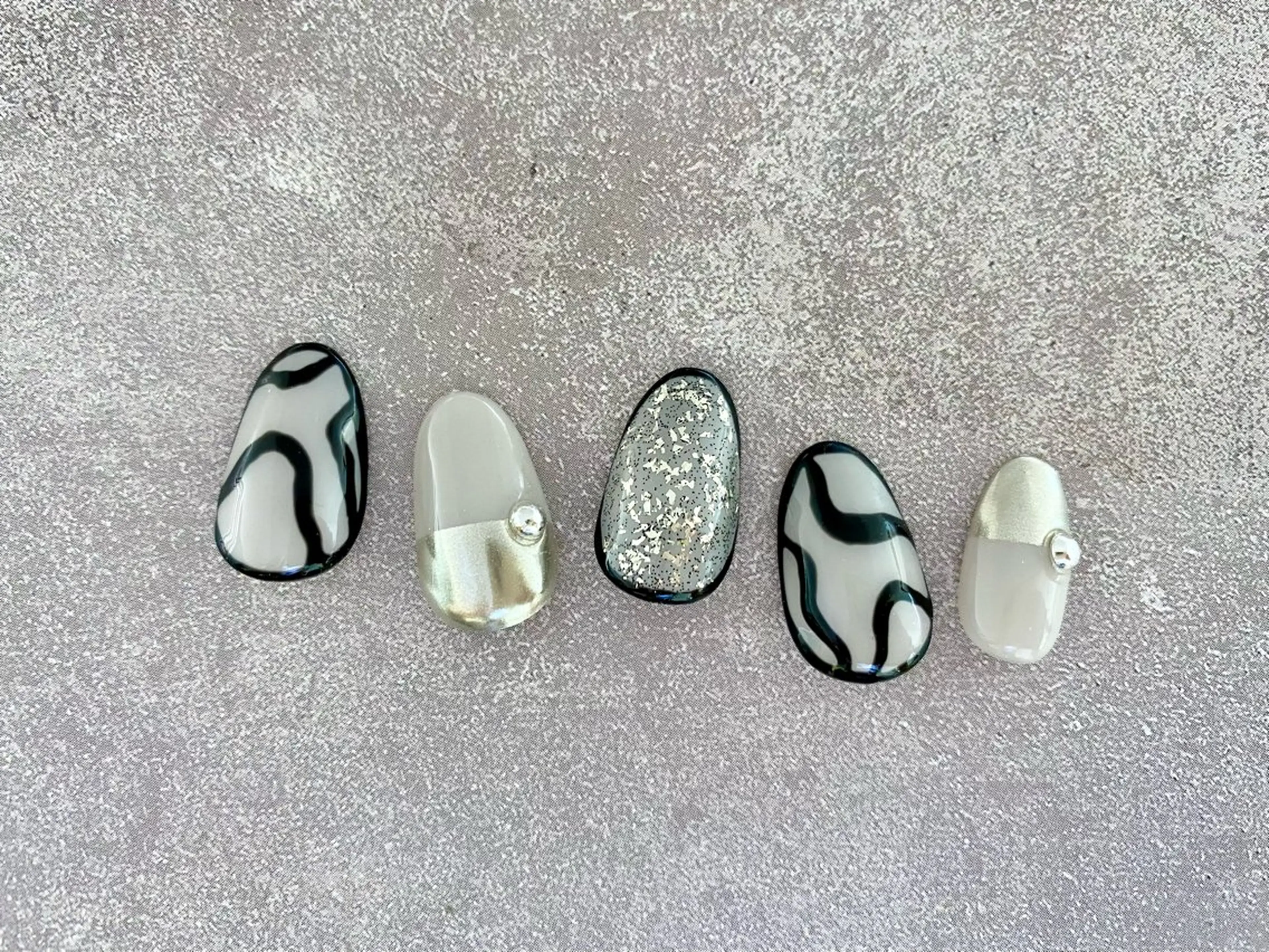 ネイル ハンドネイル フジタ エリカのネイルデザイン