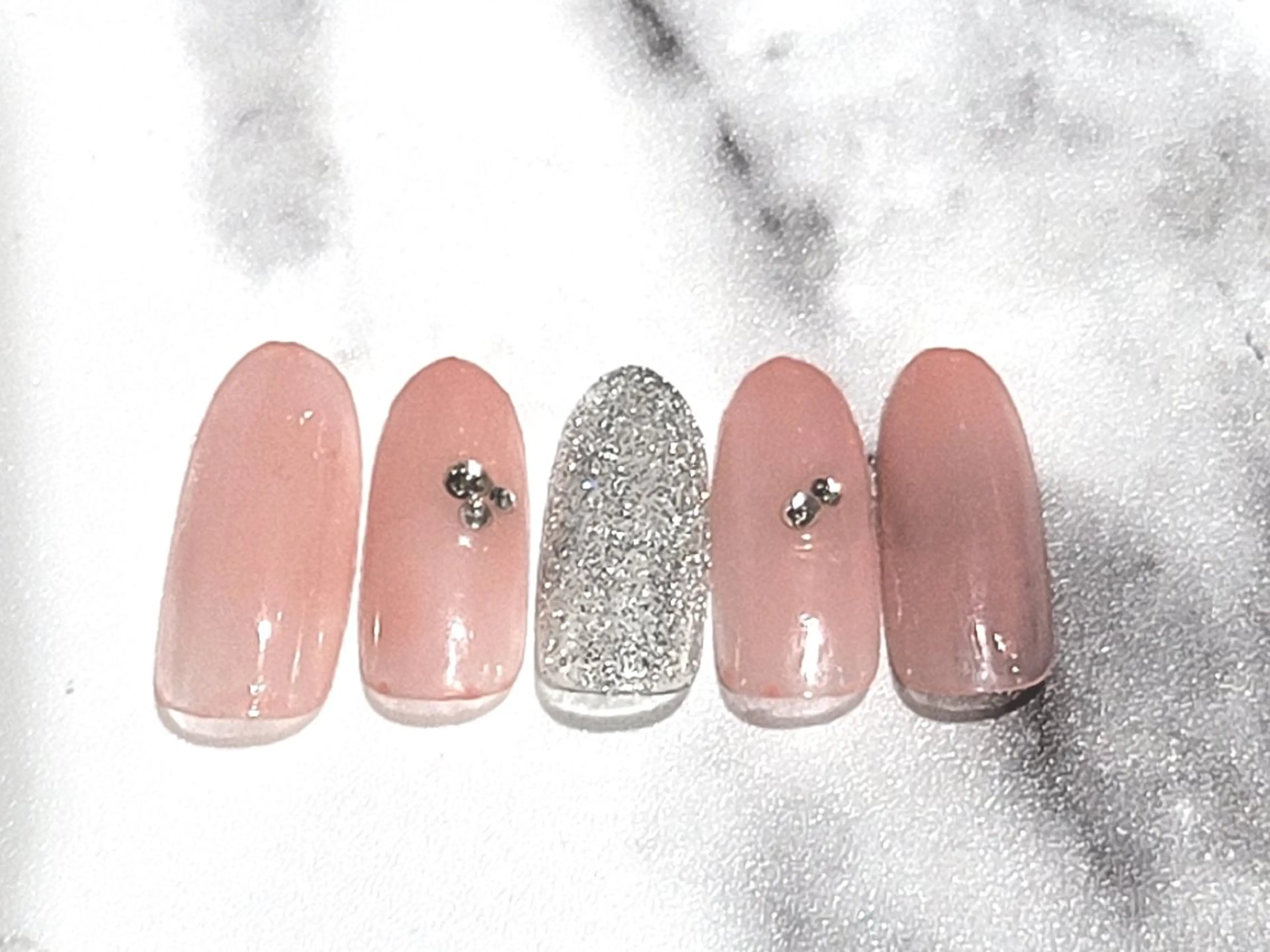 ネイル ハンドネイル 矢野 美希のネイルデザイン