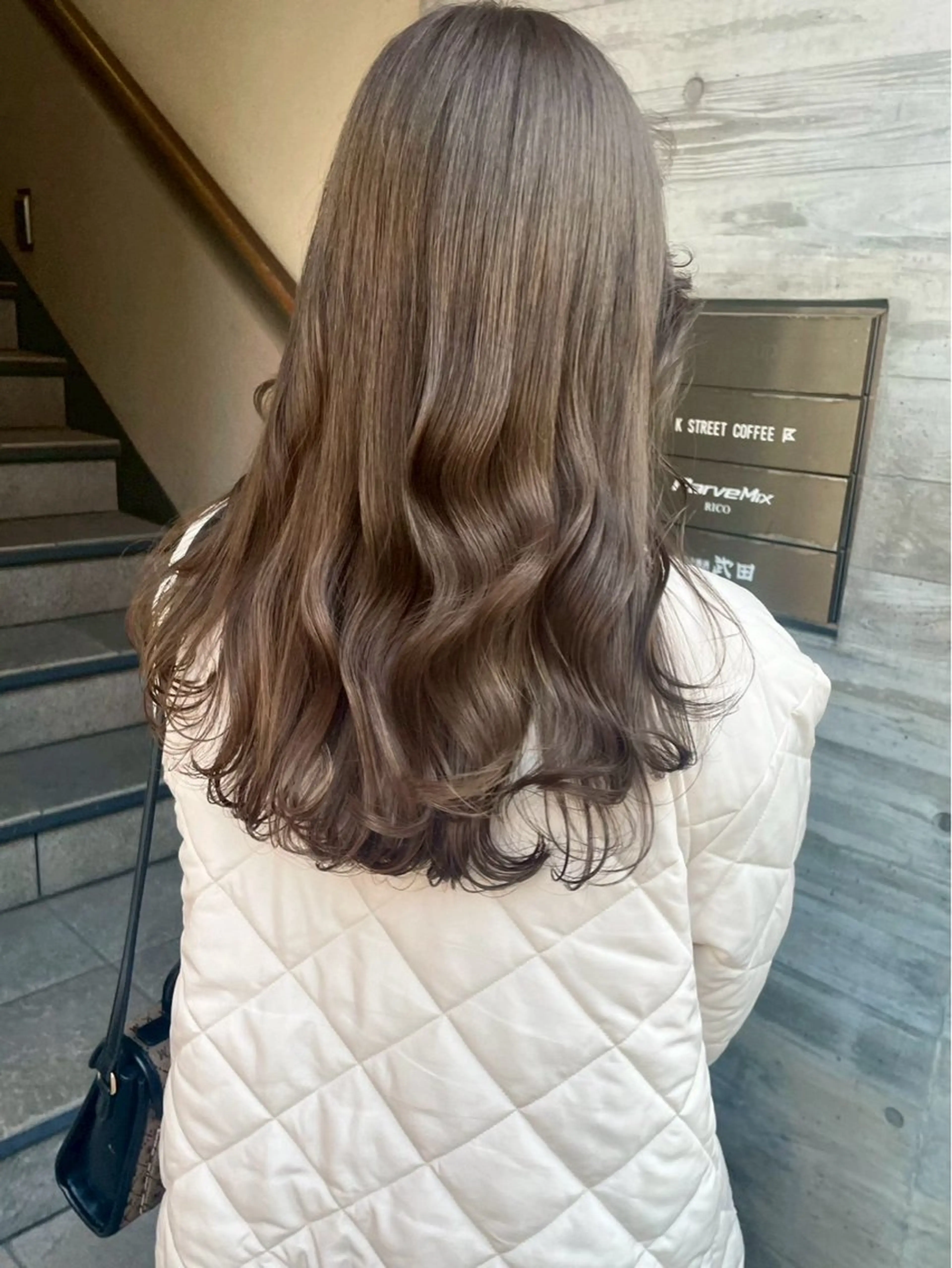 ロング カラー ヘアカラー ParveMix🎀 稲垣 詞葉のヘアスタイル