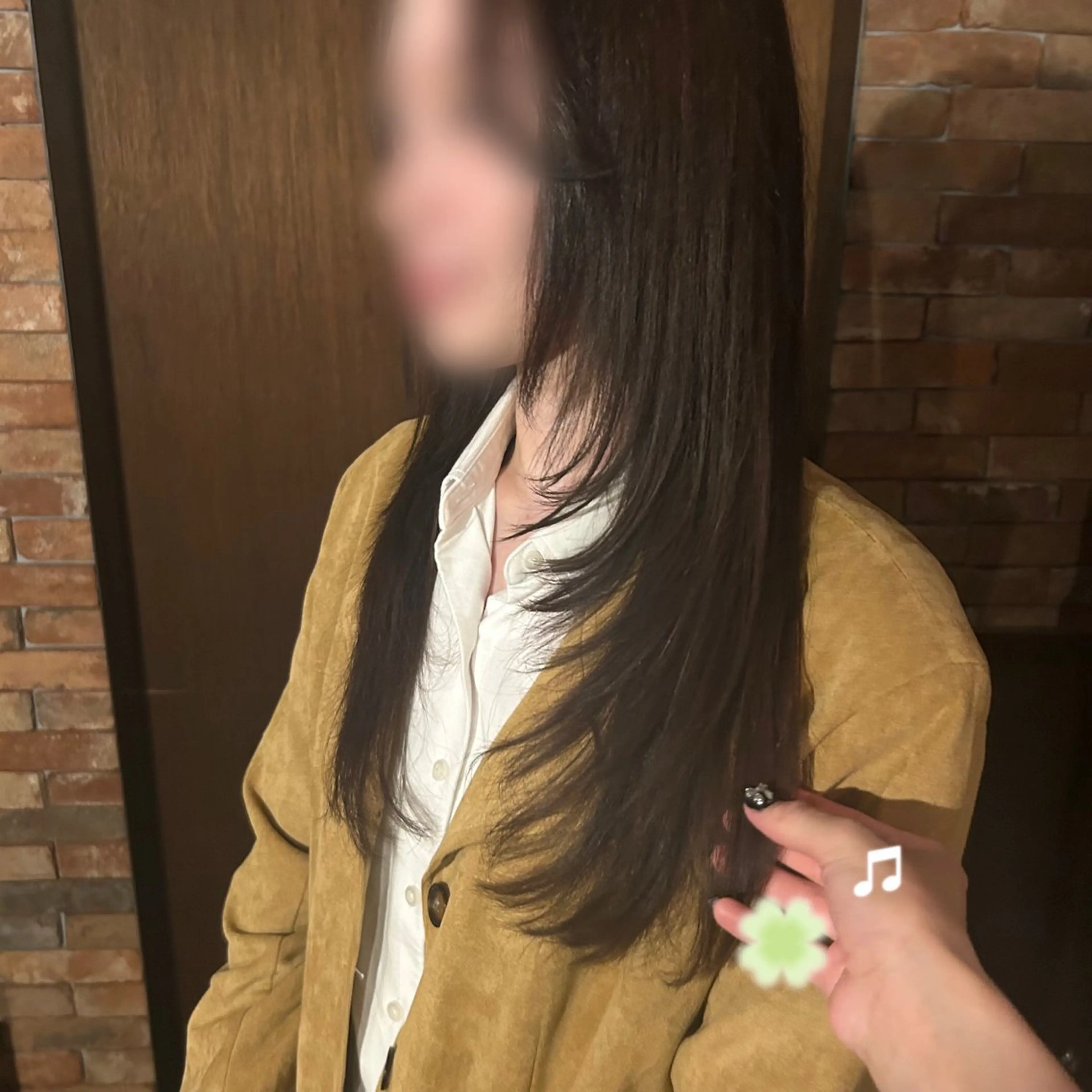 フルカラーのみ（シャンプー・スタイリング込み）ロング料金別⭐️の写真