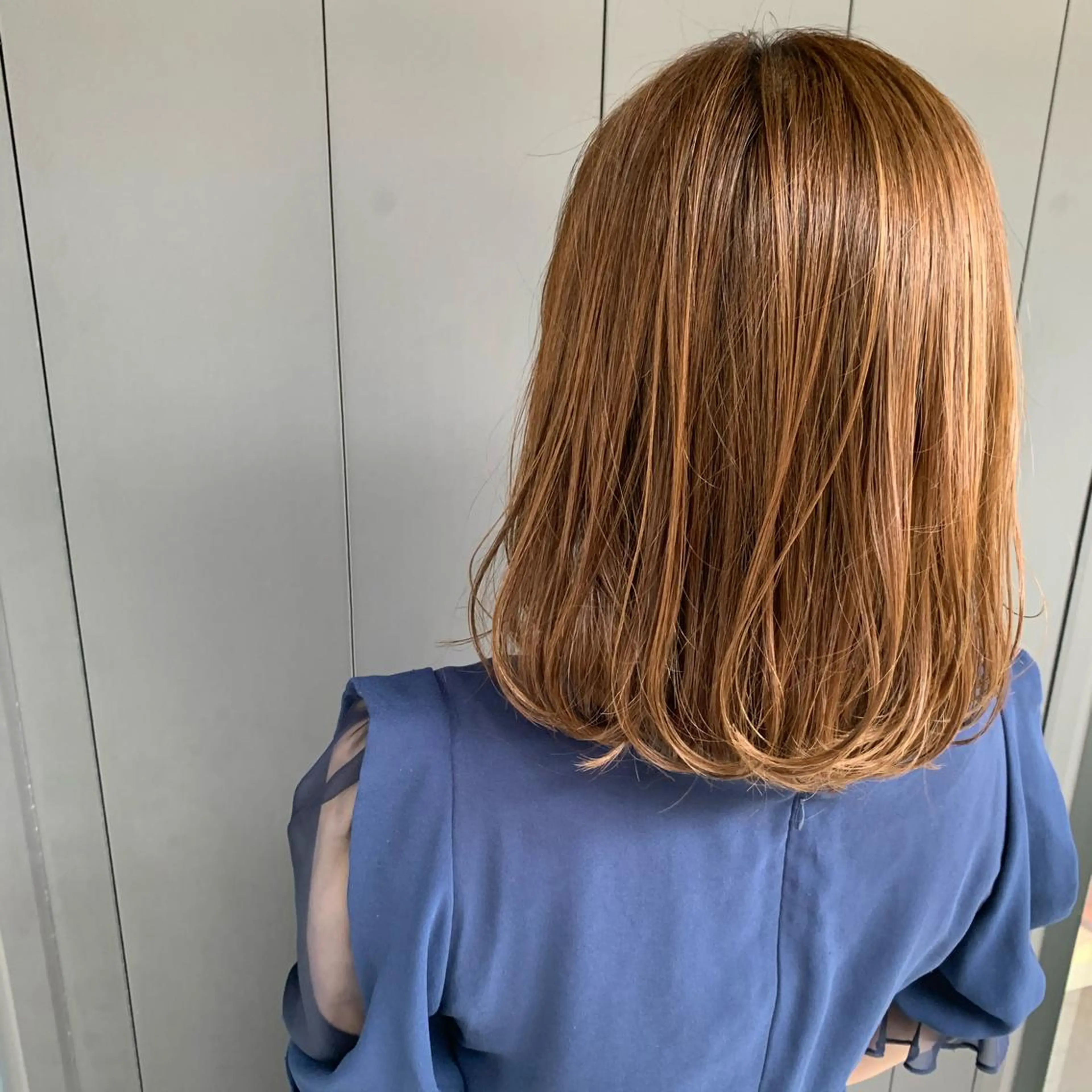 ミディアム ＳＨＵ ＮＴＡのヘアスタイル