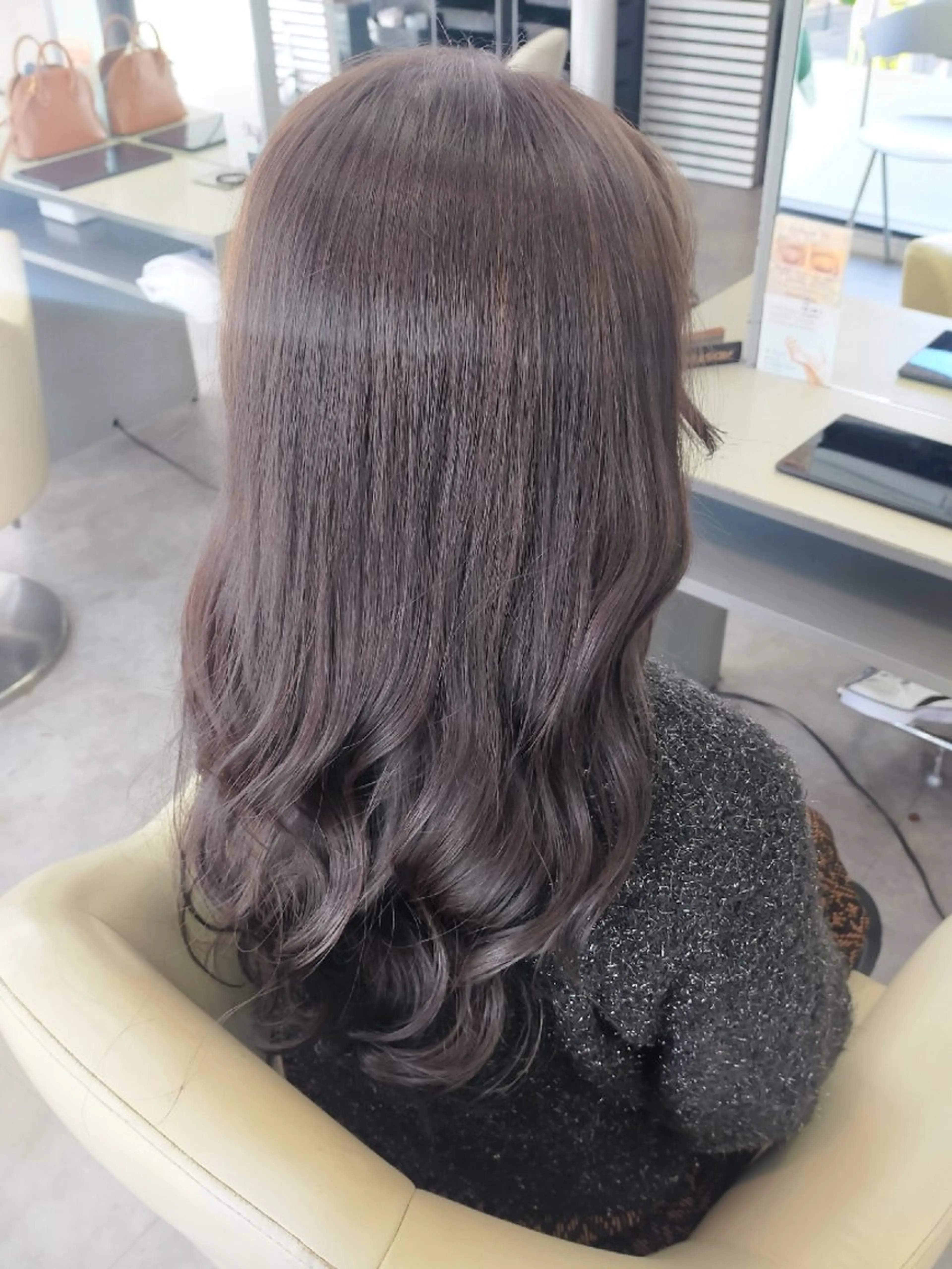 カラー ヘアカラー トリートメント SiLO 🎀 𝕂𝕒𝕟𝕟𝕒のヘアスタイル