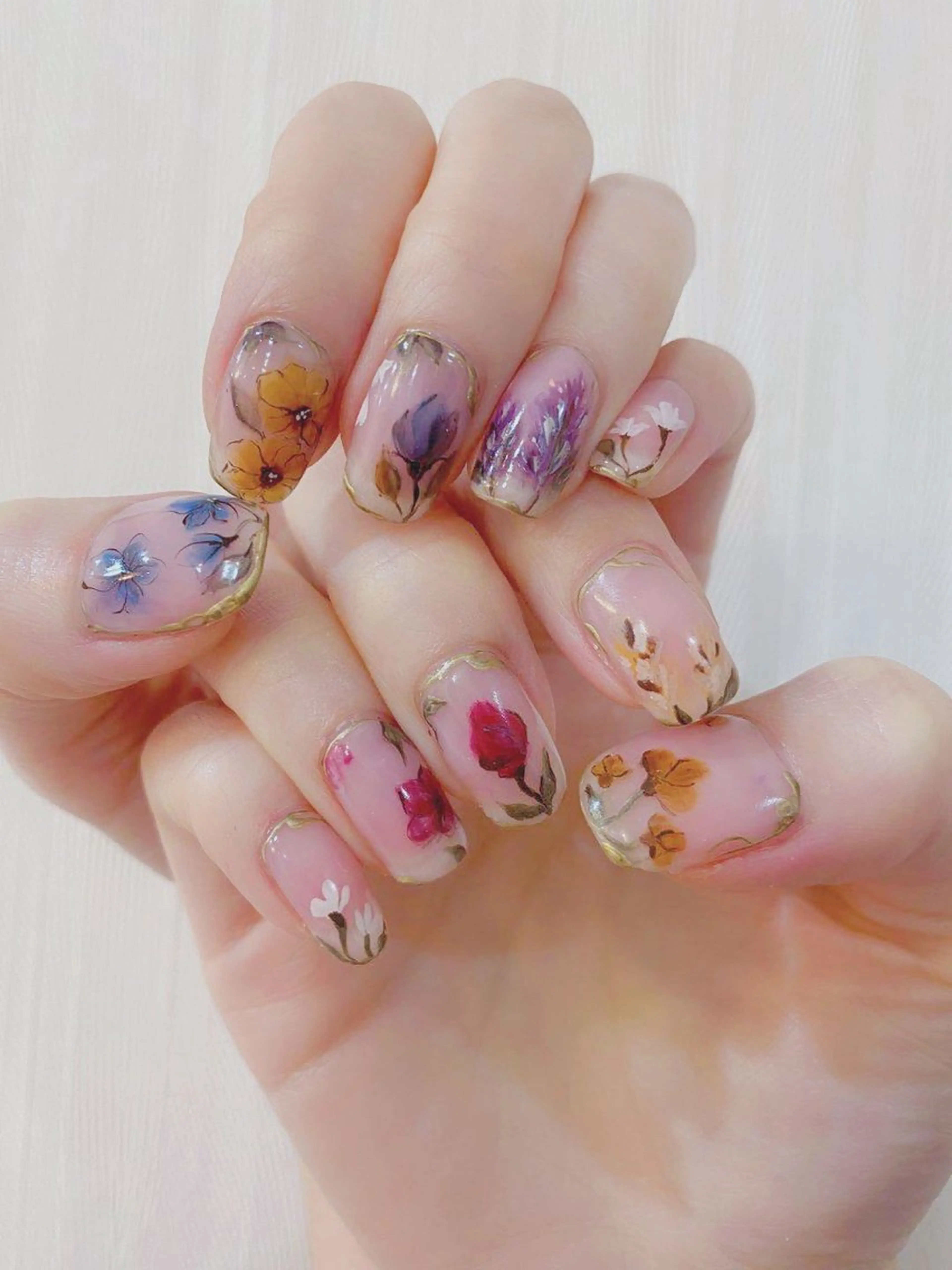 ネイル アートネイル Moons nail 💅✨のネイルデザイン