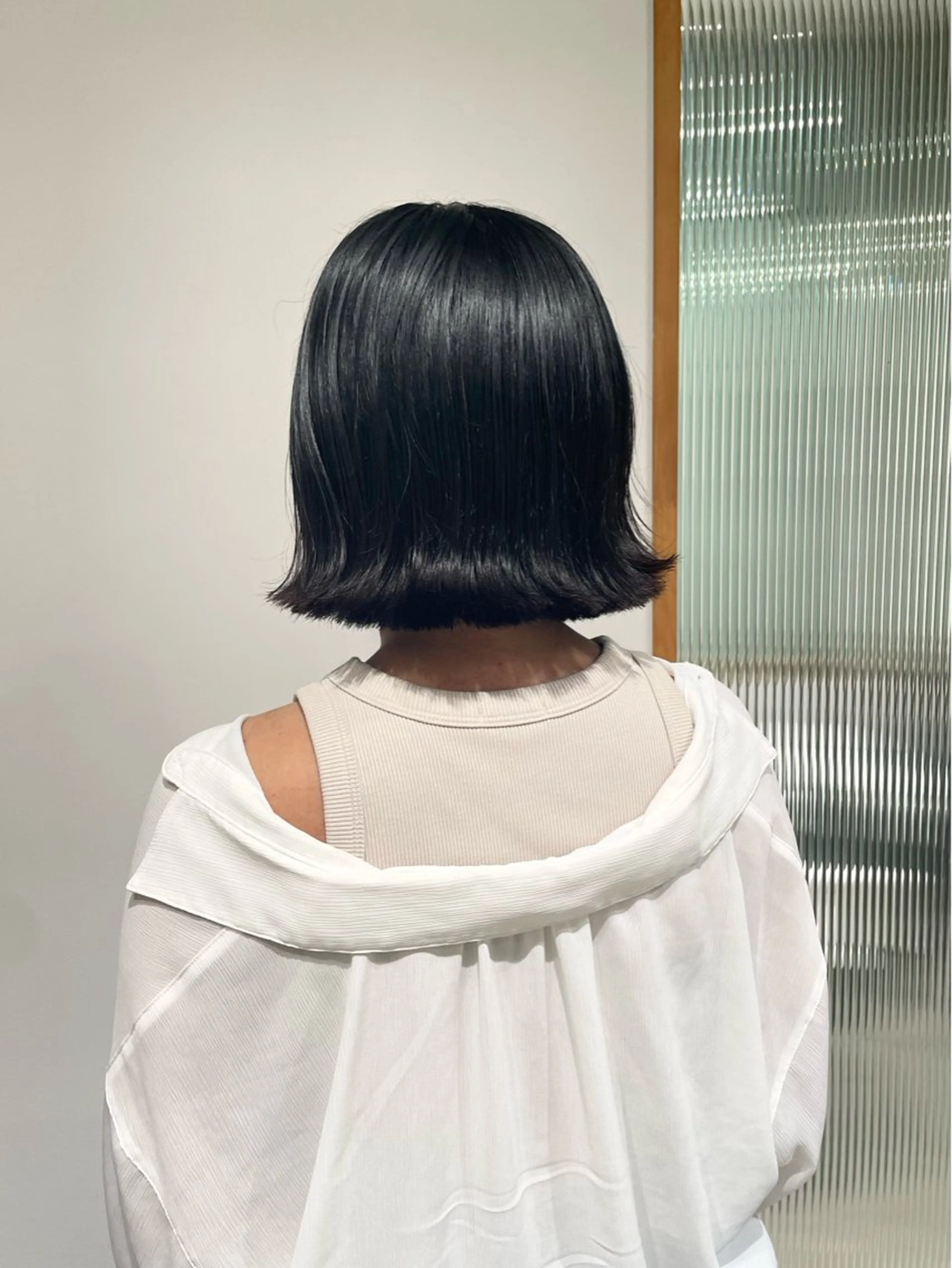 ショート カットパーマモデル 山中 遥のヘアスタイル