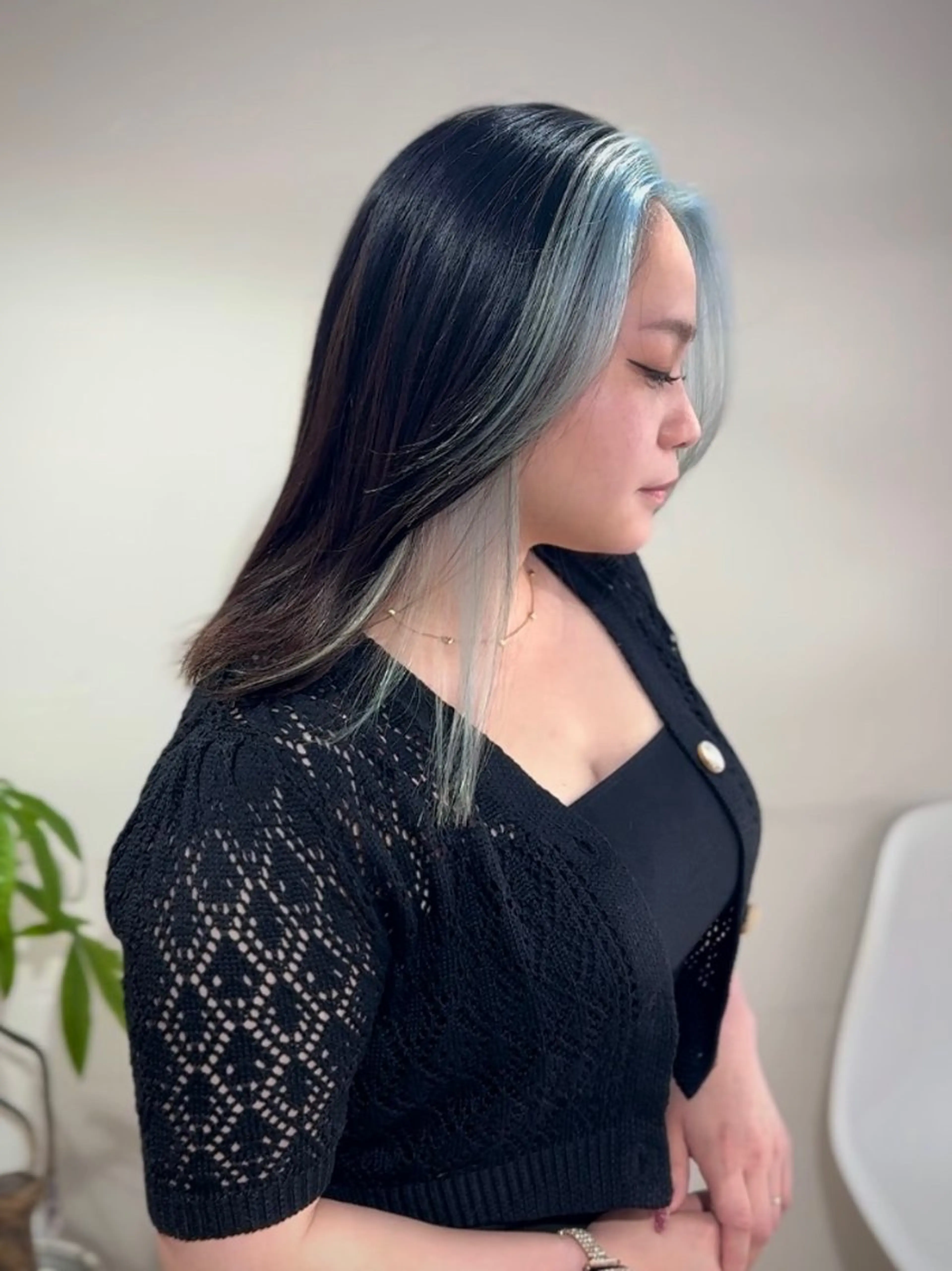 ミディアム カラー ブリーチ ハイトーンカラー Kensho 京都駅 ケアブリーチのヘアスタイル