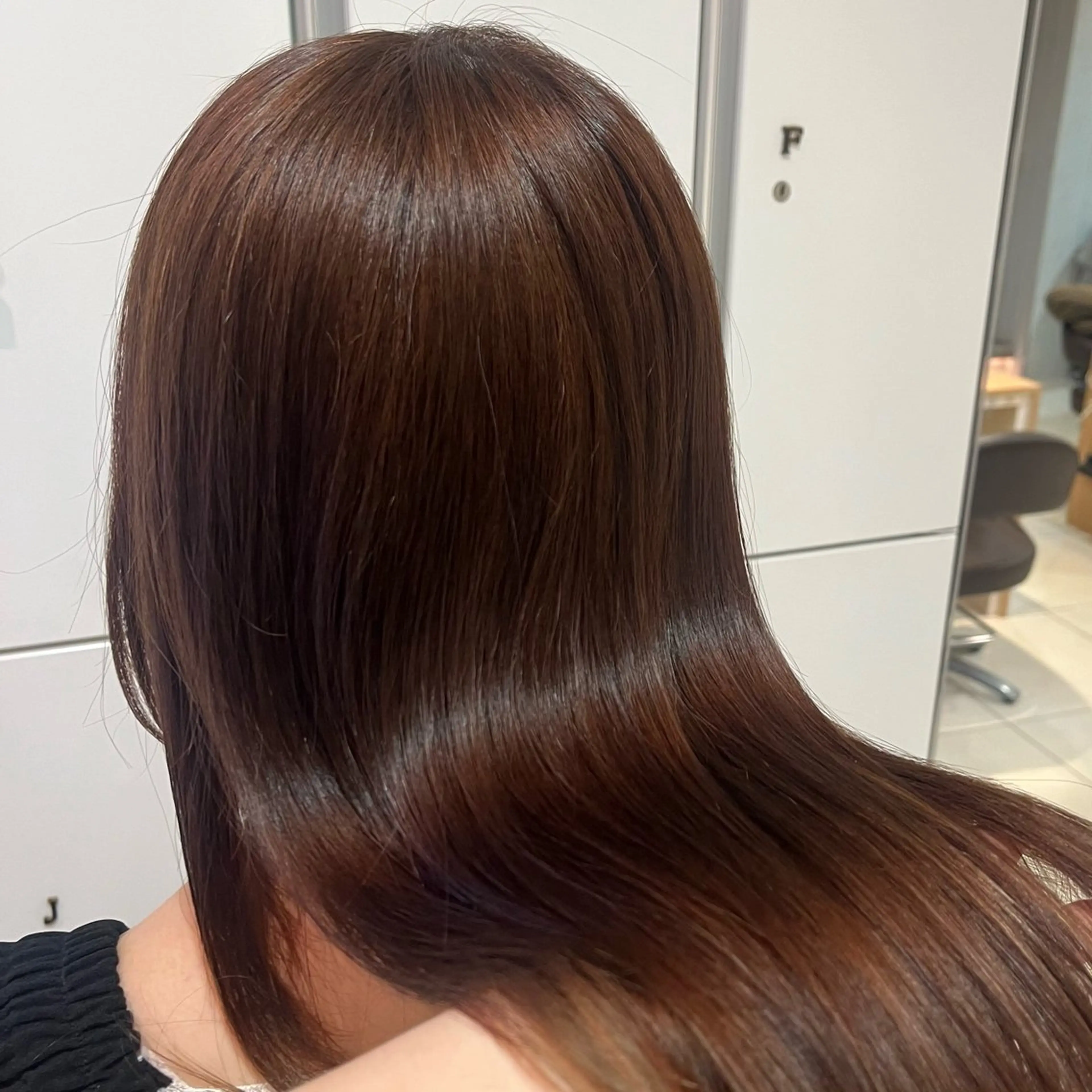 カラー レイヤーカット/ フェミニン💕/鏡のヘアスタイル