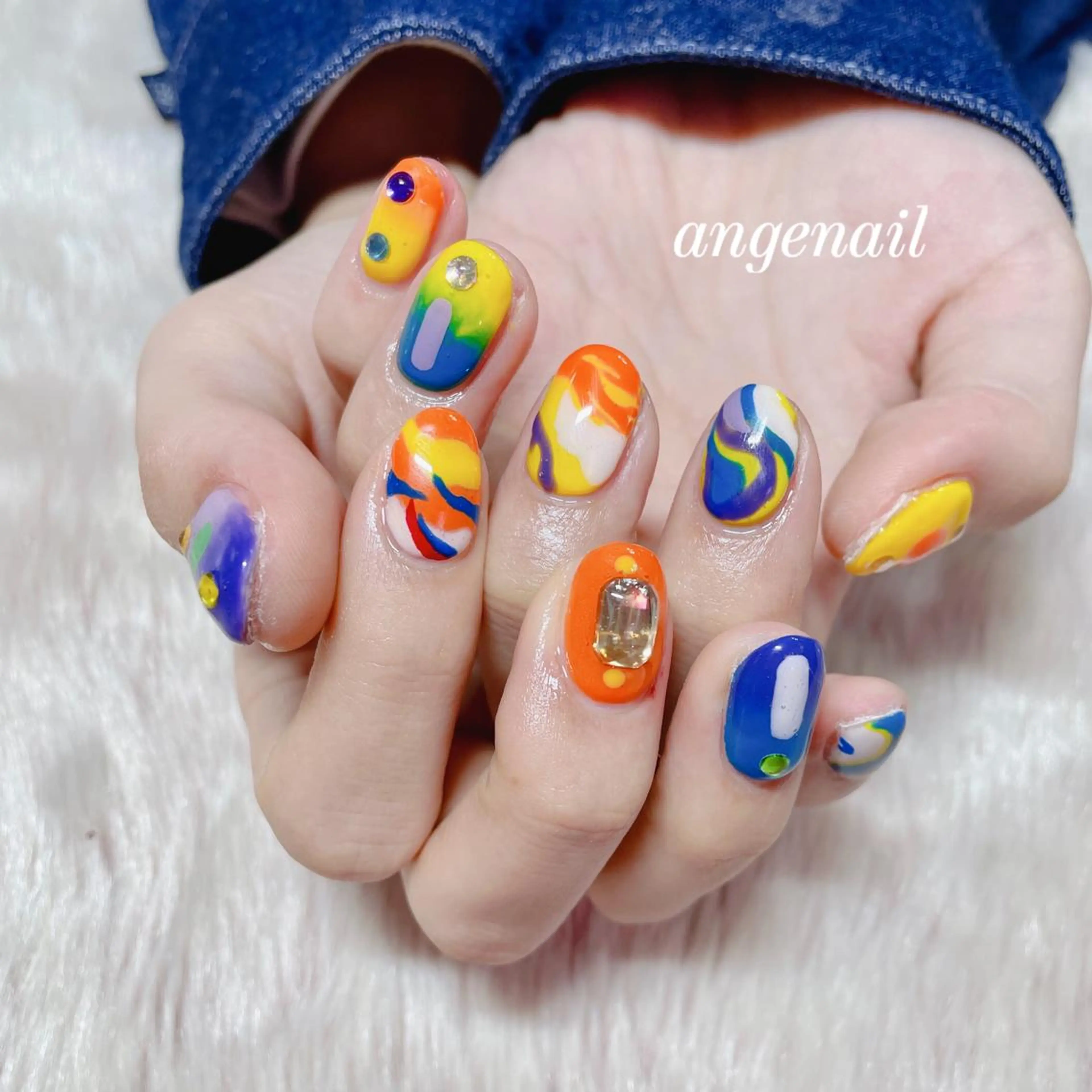 ネイル ハンドネイル オーナーネイリスト MAKIのネイルデザイン