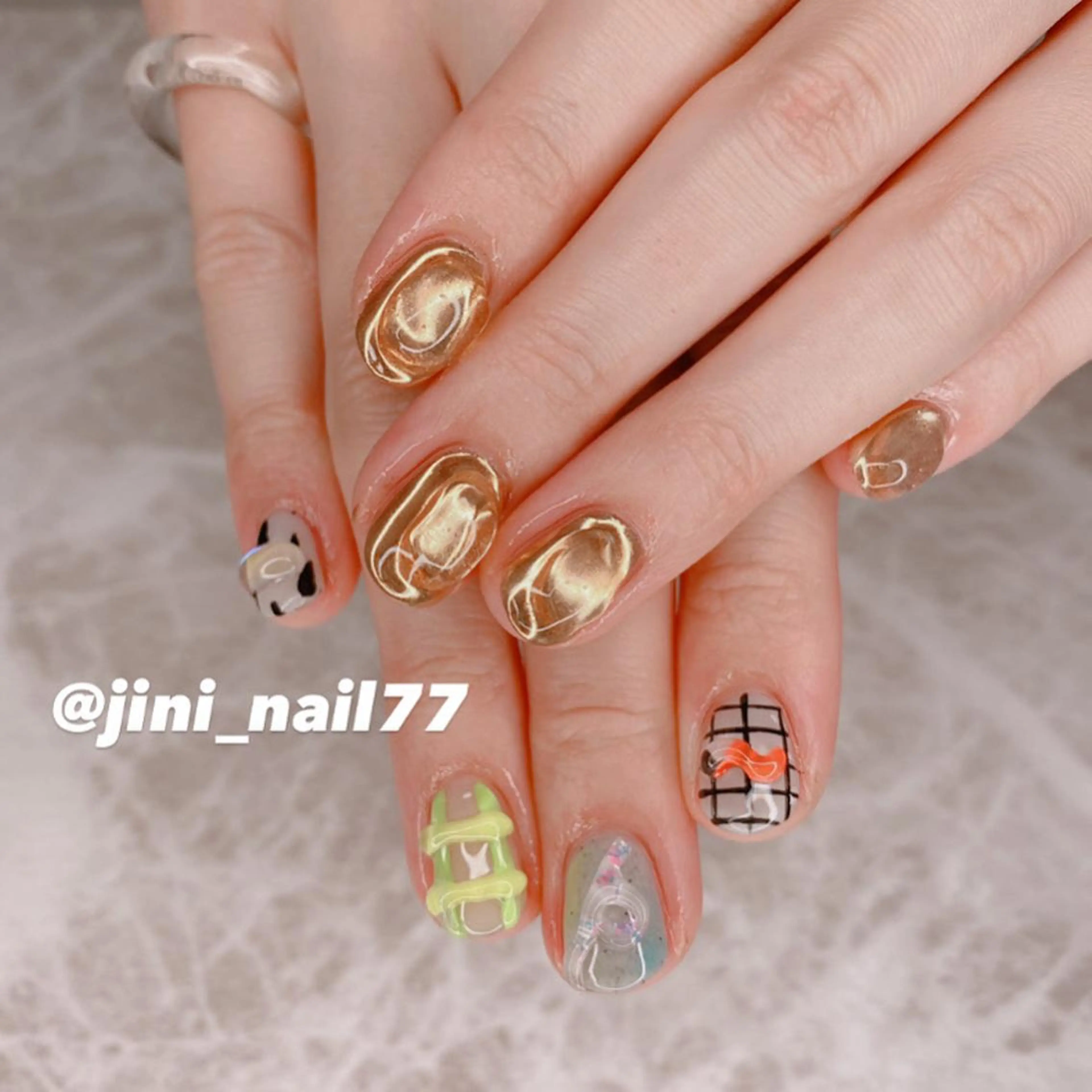 ネイル JINI NAIL所属・ジニ ネイルのネイルデザイン