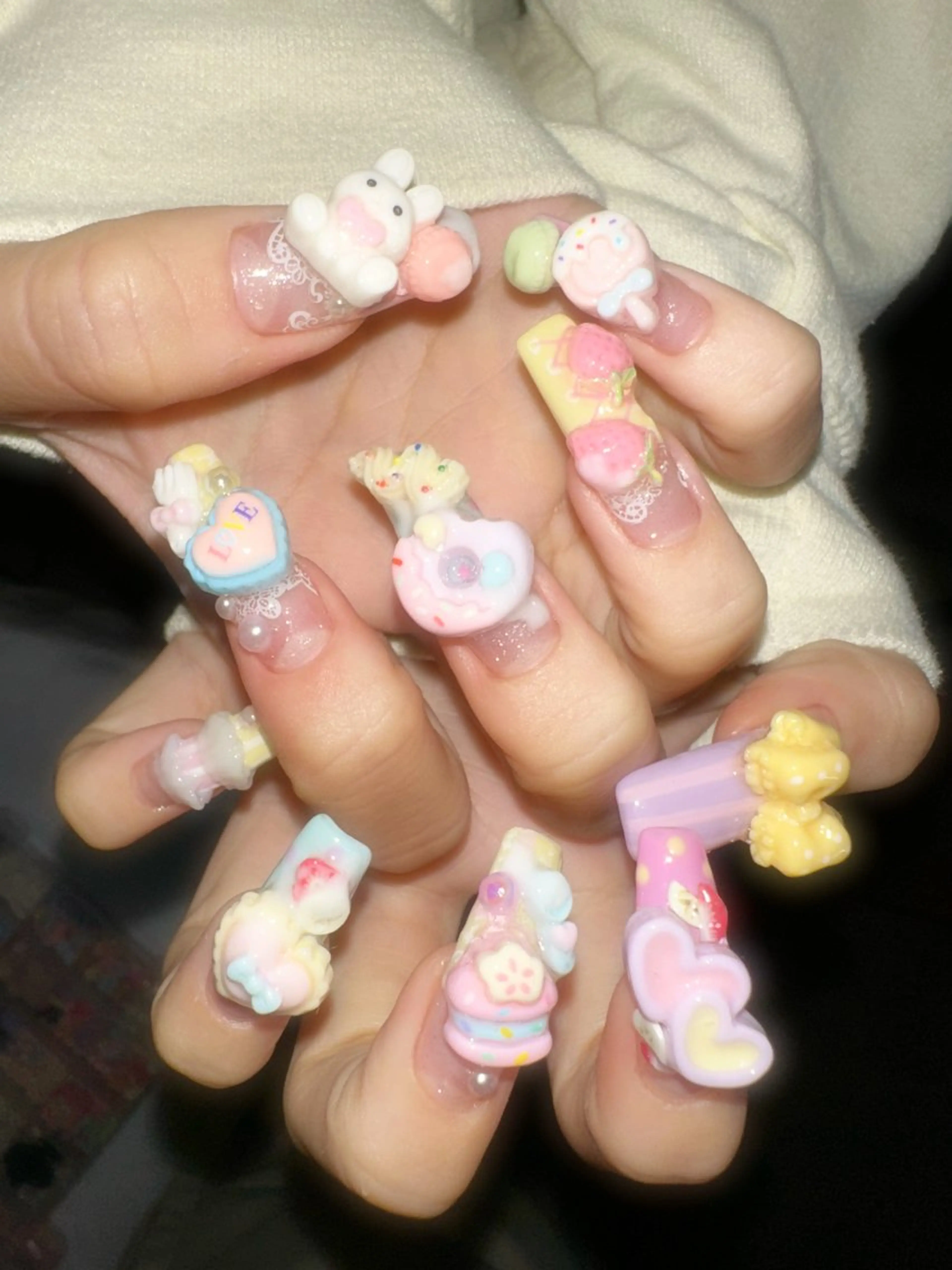 ネイル ロングネイル ハンドネイル チハル ミチハタのネイルデザイン