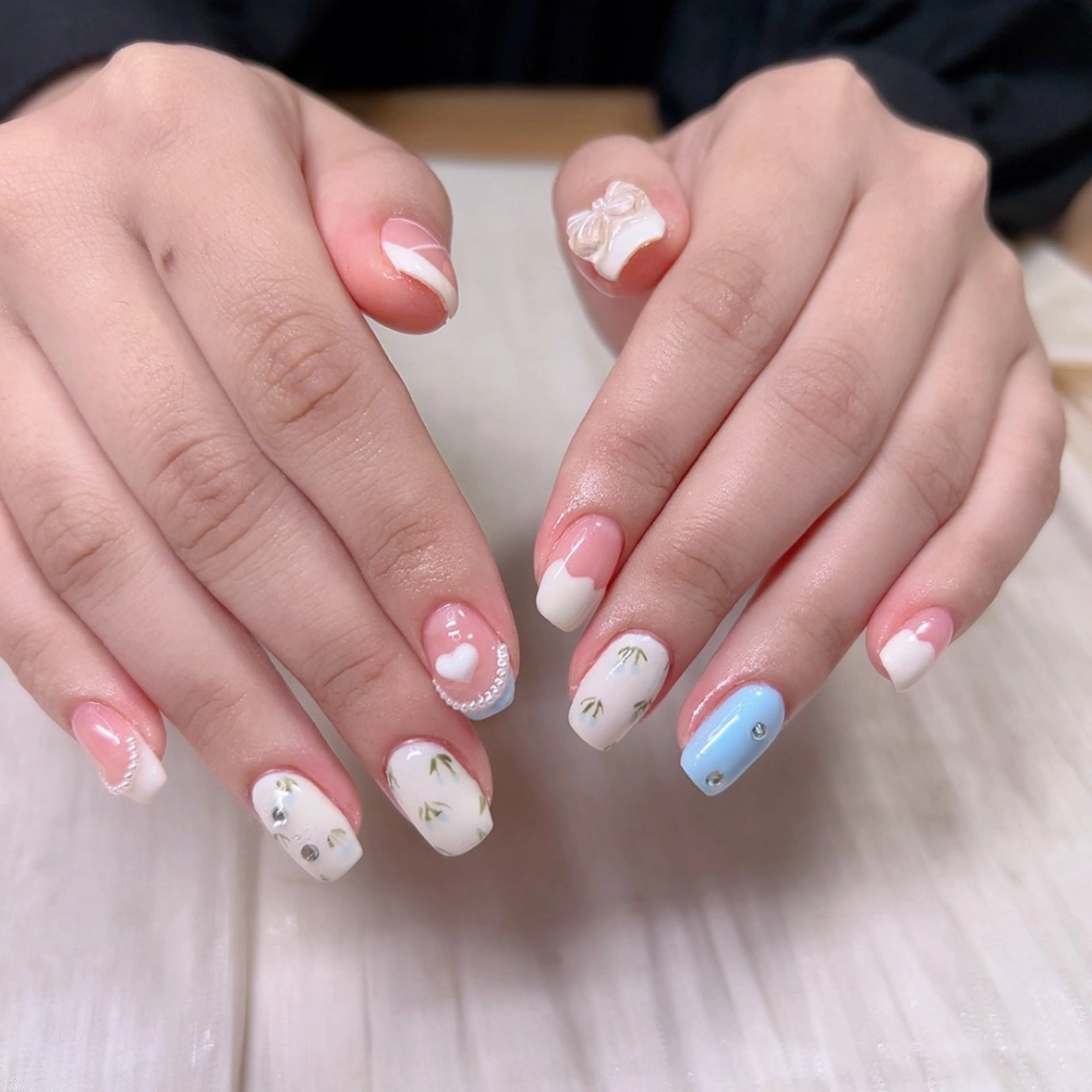 ネイル フレンチネイル オフィスネイル シンプルネイル 冬ネイル Cute Tips nailのネイルデザイン