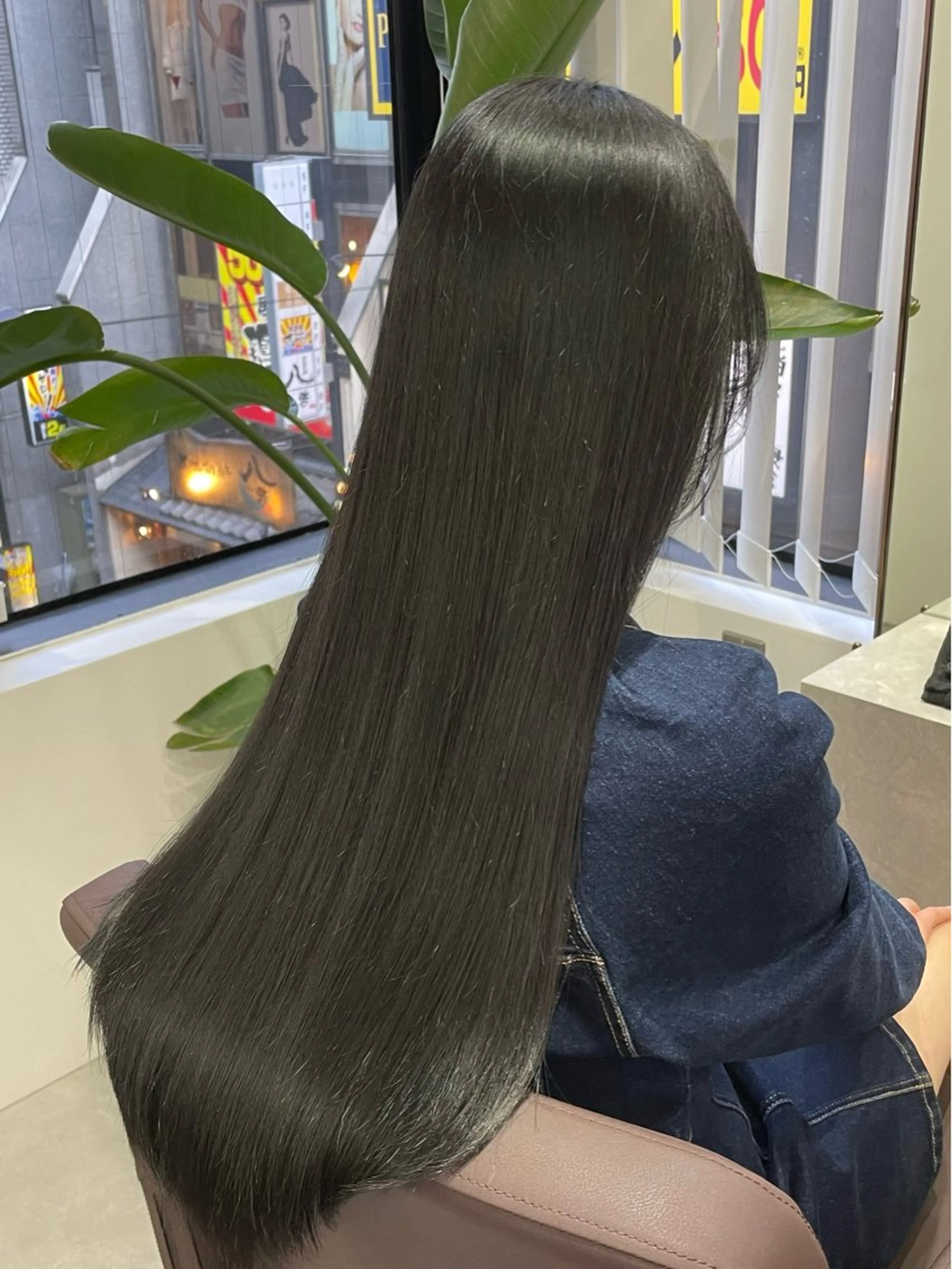 ロング カラー 川中 あいかのヘアスタイル