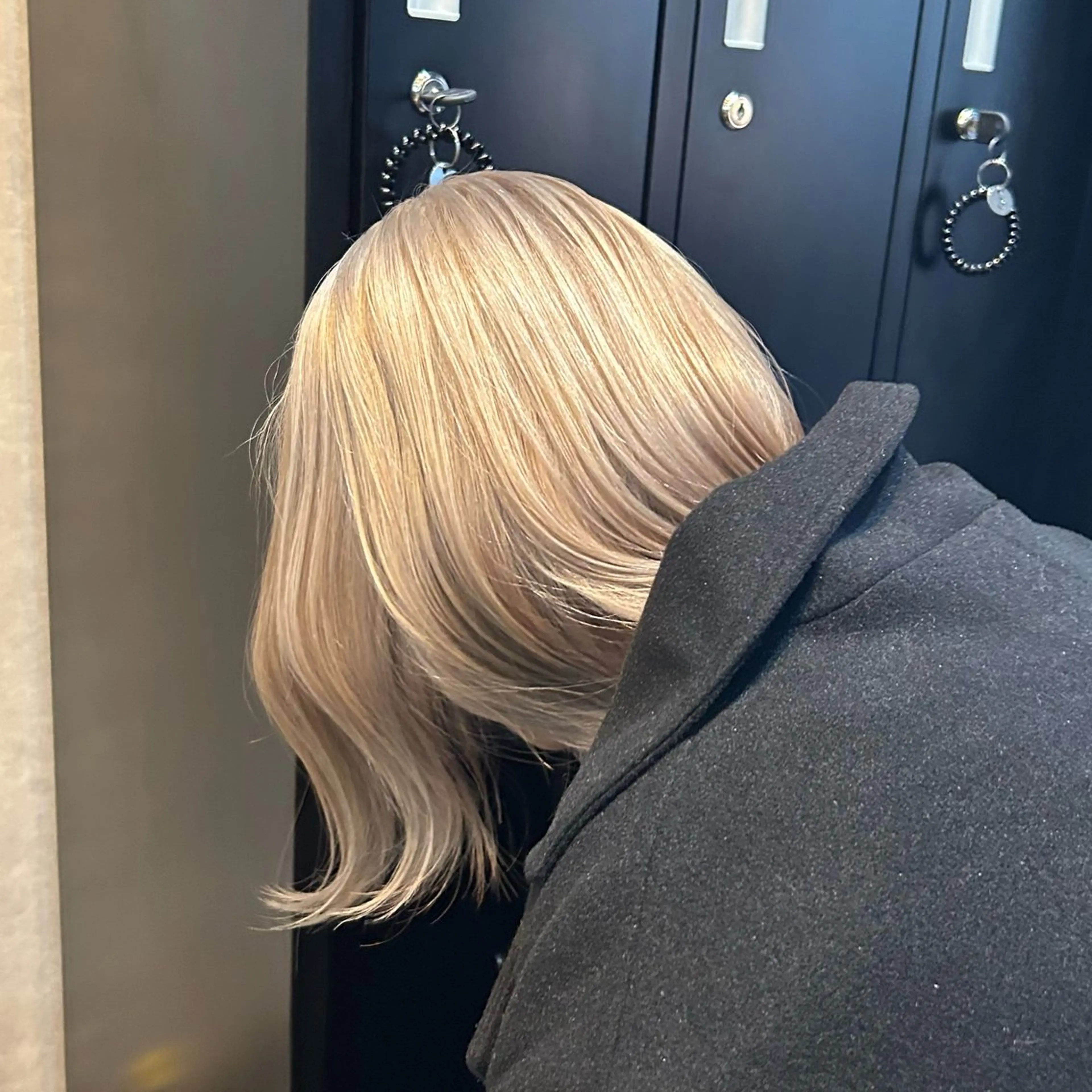 ミディアム カラー miharu‪‪/ ハイトーン/複雑履歴のヘアスタイル