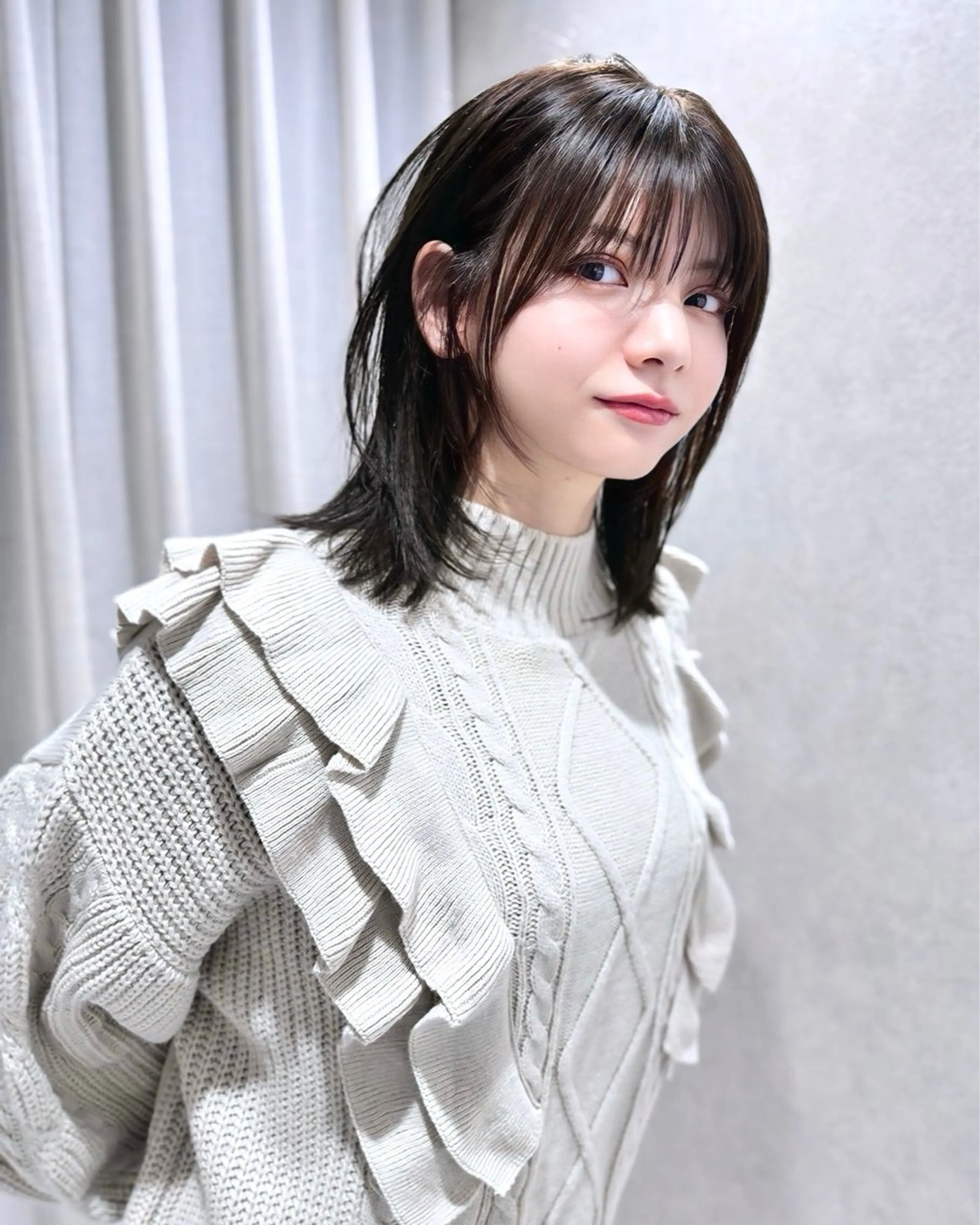 ミディアム けんけん cachecacheのヘアスタイル