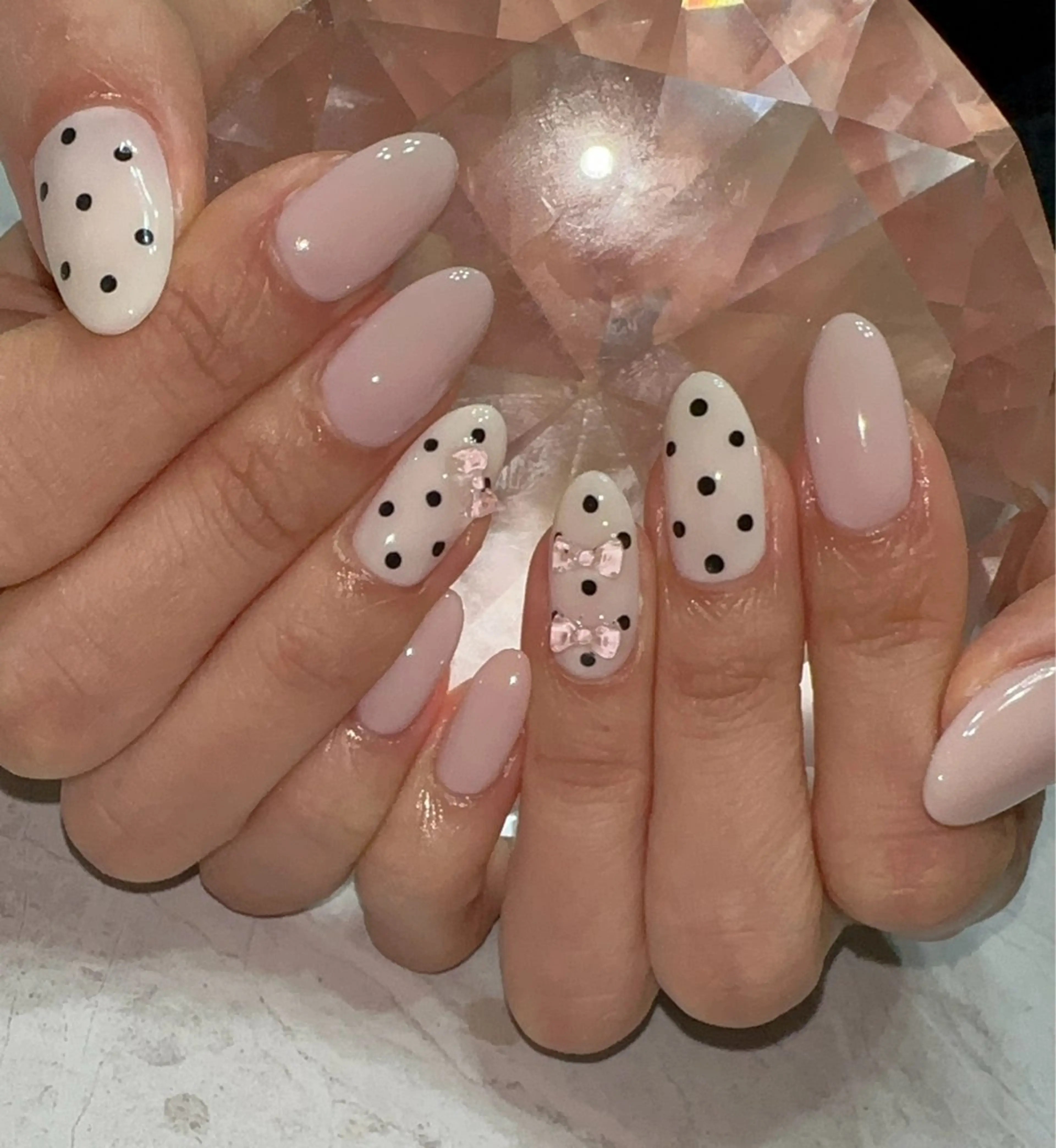 ネイル ドット リボン ハンドネイル with nail.のネイルデザイン