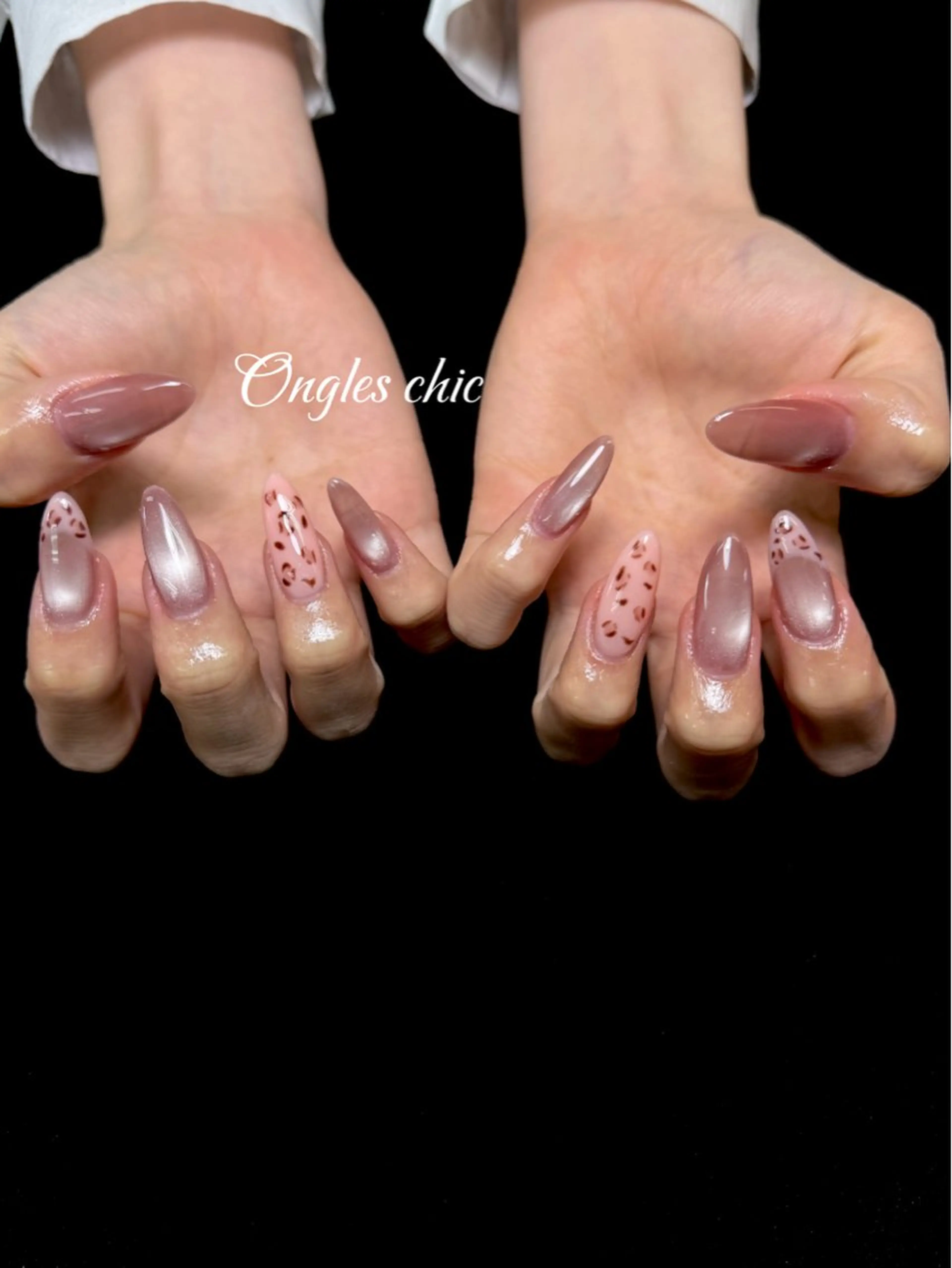 ネイル ハンドネイル ongles chicのネイルデザイン