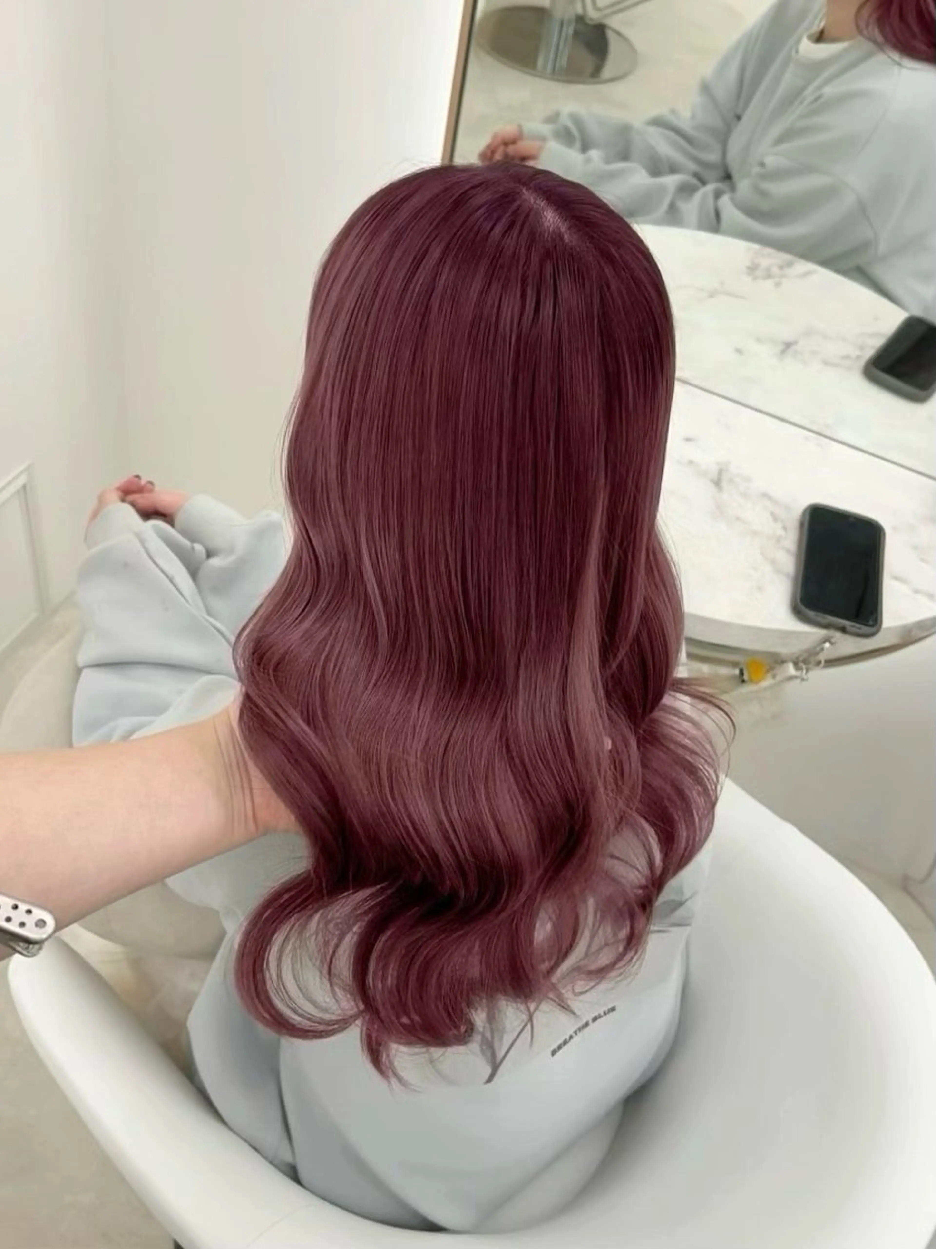 ロング ヘアカラー トリートメント shu ラベンダー/ピンクのヘアスタイル