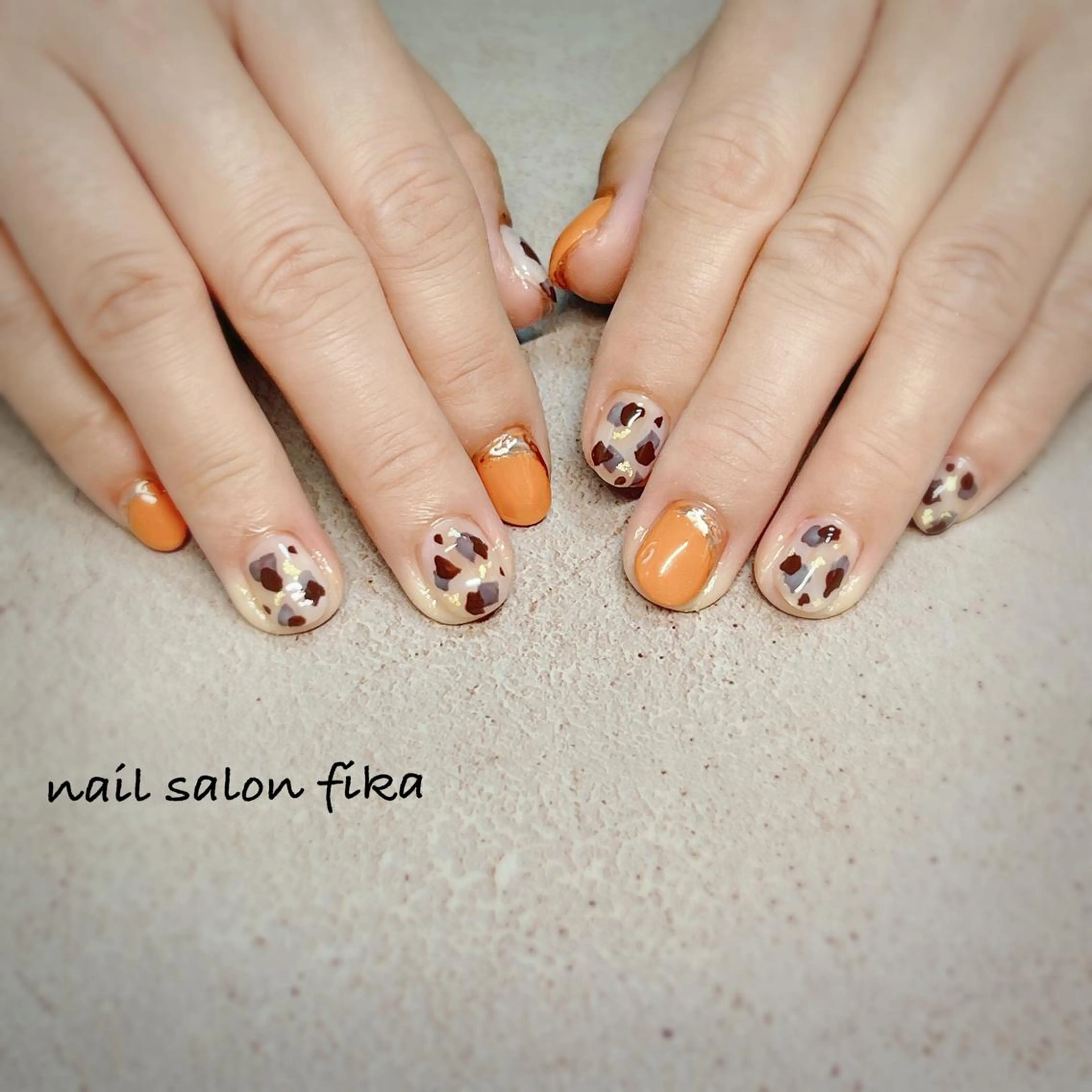ネイル べっ甲ネイル ホワイト ハンドネイル nail salon fikaのネイルデザイン