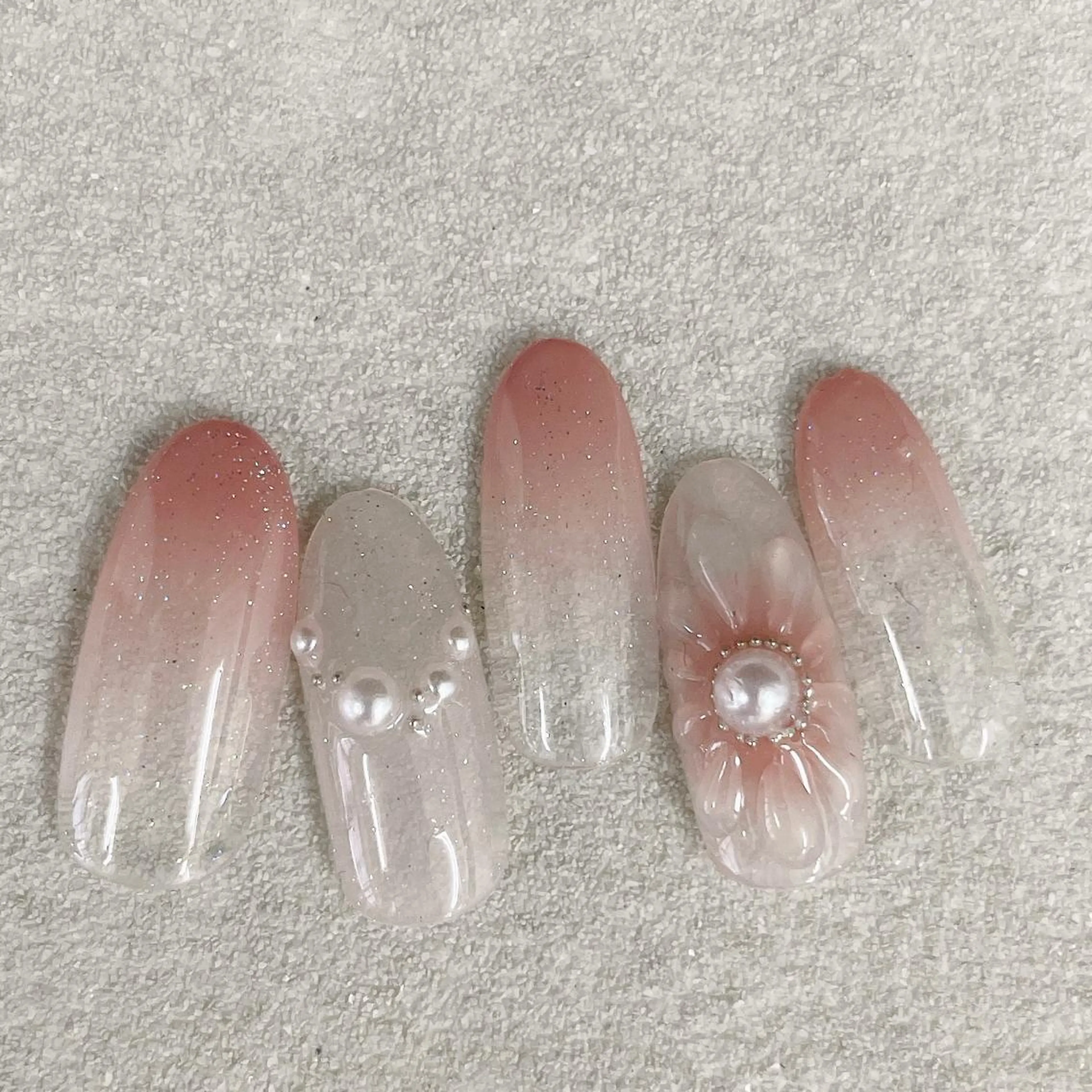 ネイル 長さ出し ラメ(グリッター) スカルプネイル ハンドネイル A85G ayakoのネイルデザイン