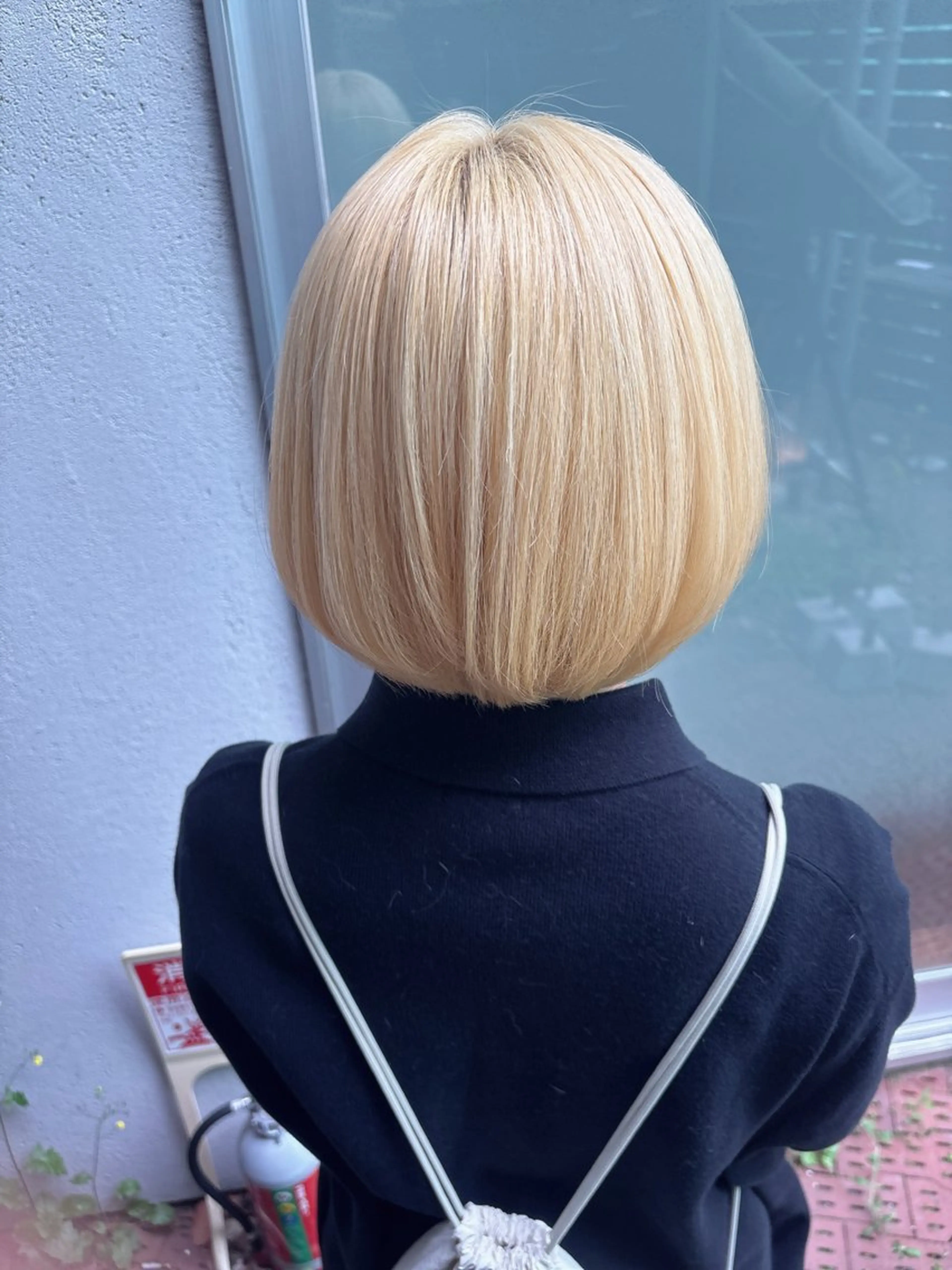 ミディアム カラー 抜きっぱなしブロンド ヘアカラー 鮫島海斗☆レイヤー☆ ケアブリーチ☆パーマのヘアスタイル