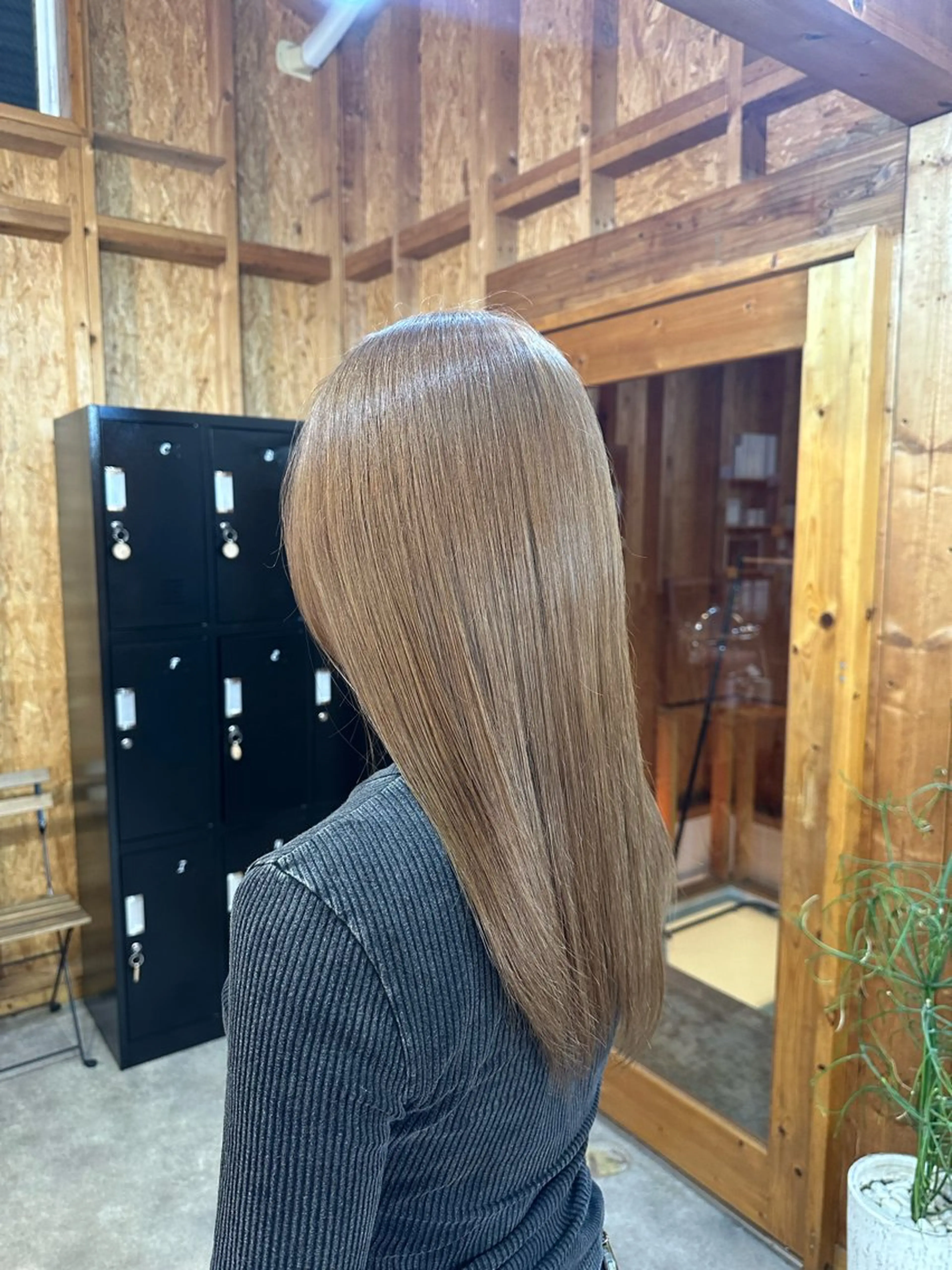 ロング カラー ⛅️柔らかハイトーン ×モテ艶🍒ももかのヘアスタイル