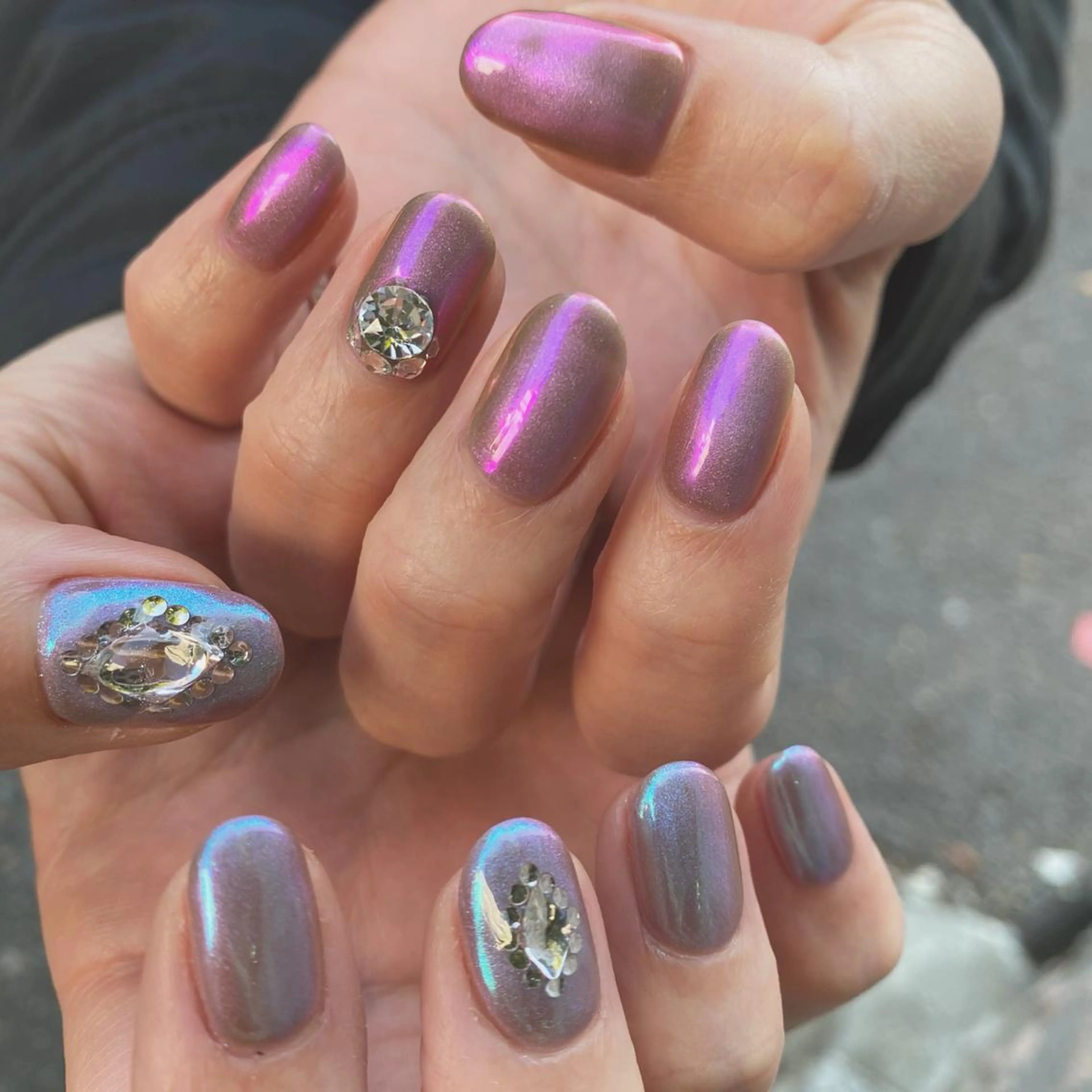ネイル オーロラネイル ジェルネイル マグネットネイル 🌼大西洋子 laughl🌼のネイルデザイン