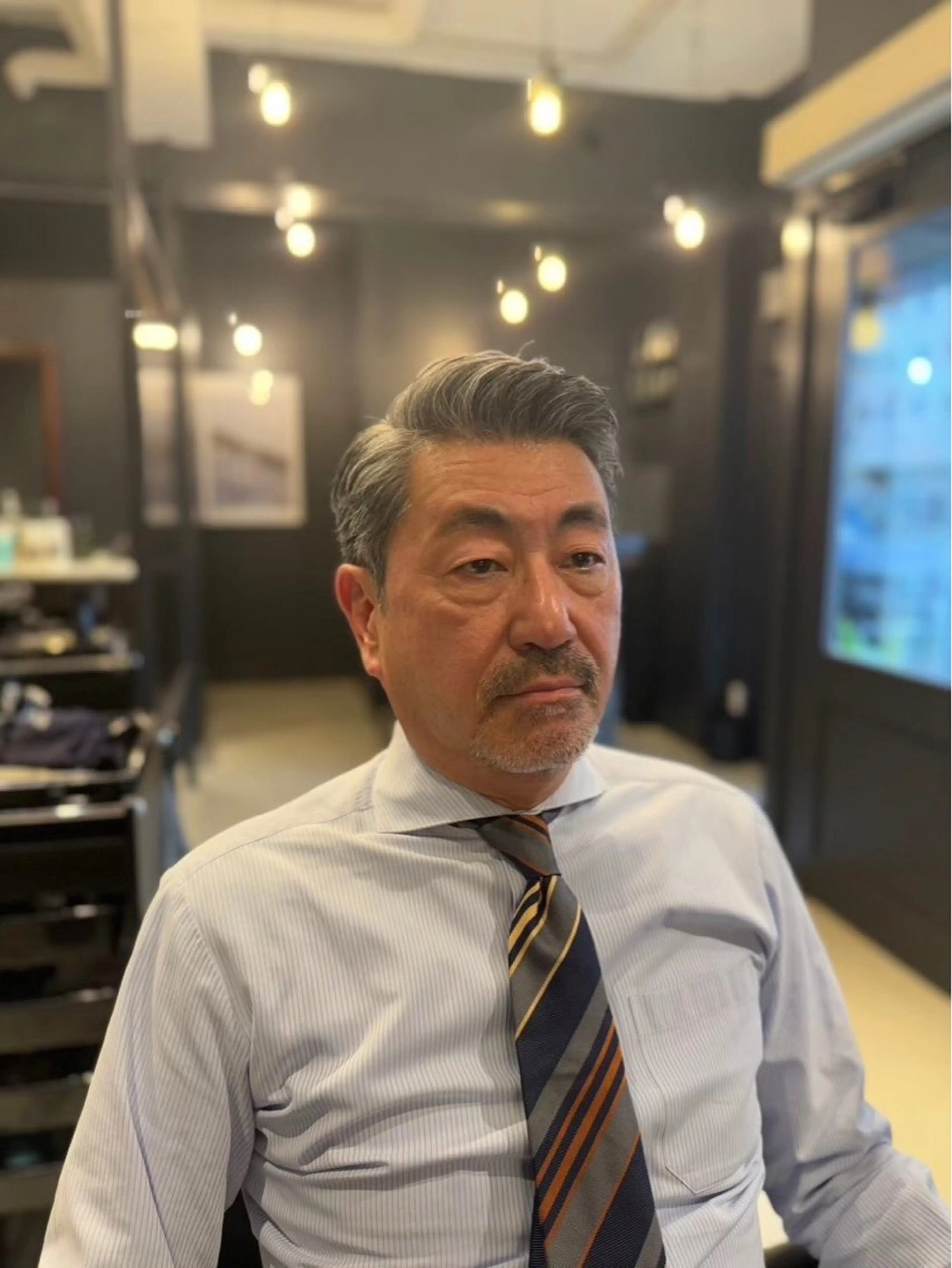 ショート メンズ 岡 魁のヘアスタイル