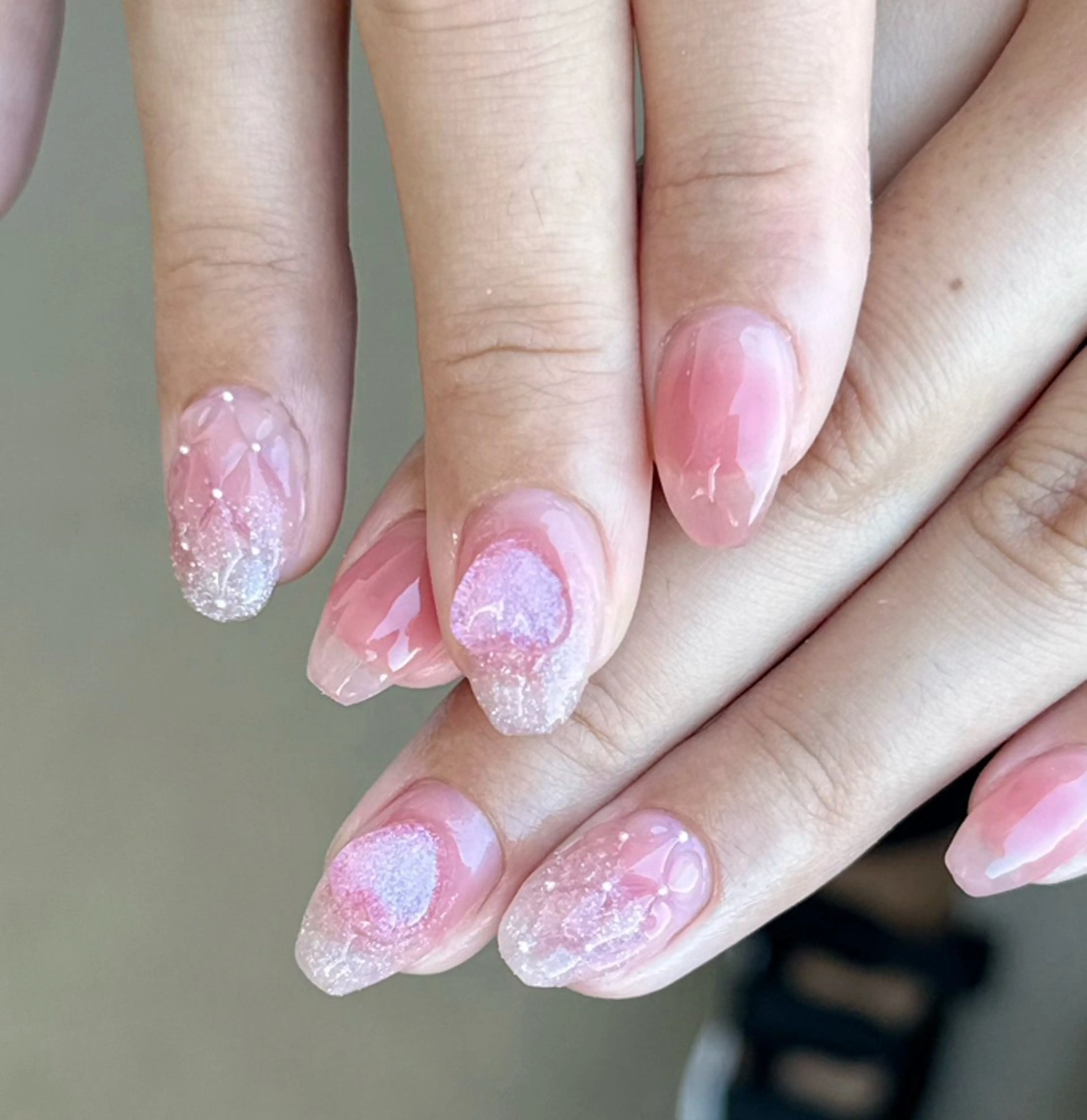 ネイル 新山 聖のネイルデザイン