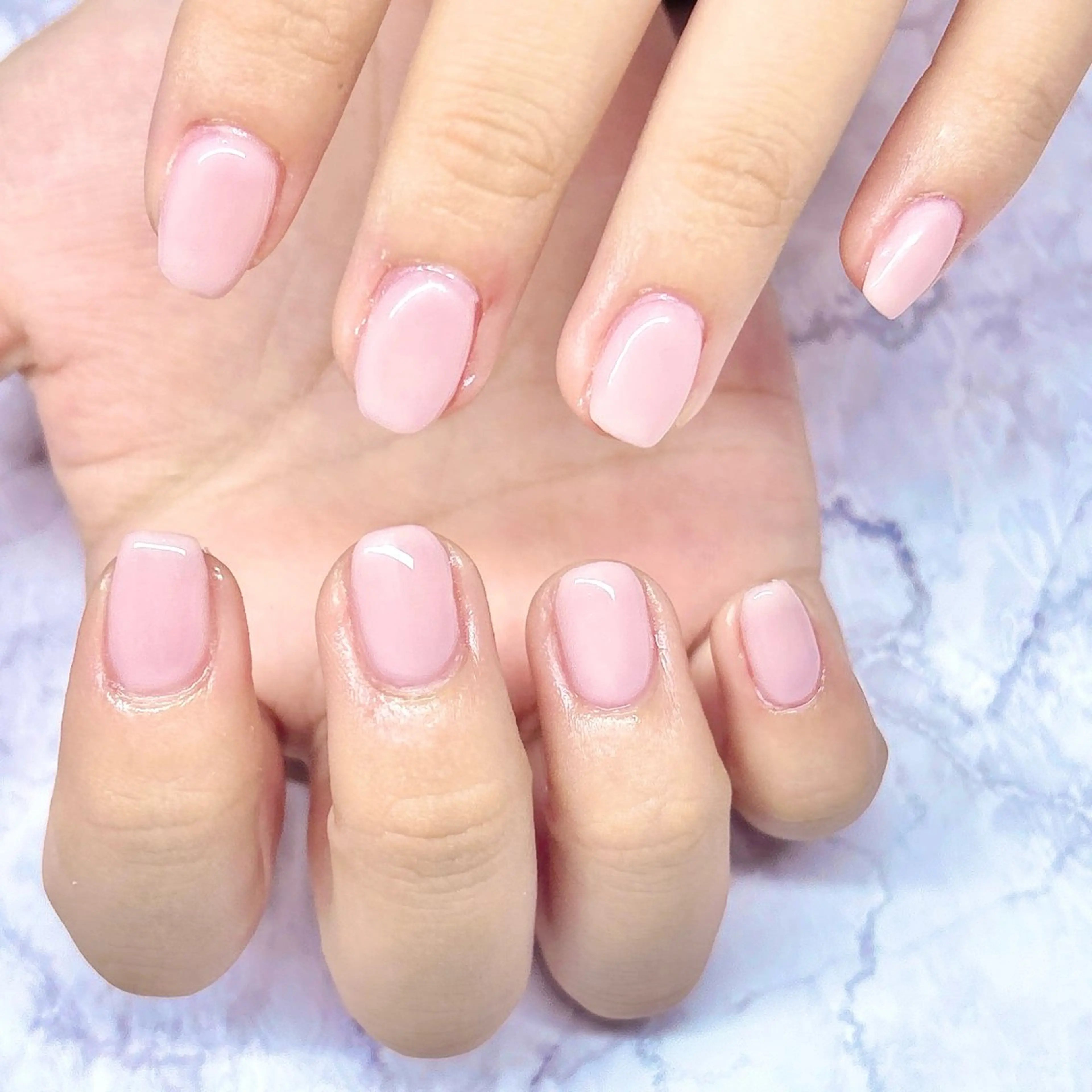 ネイル シンプルネイル ハンドネイル ハンドケア MYu Beauty Salon  MAIのネイルデザイン