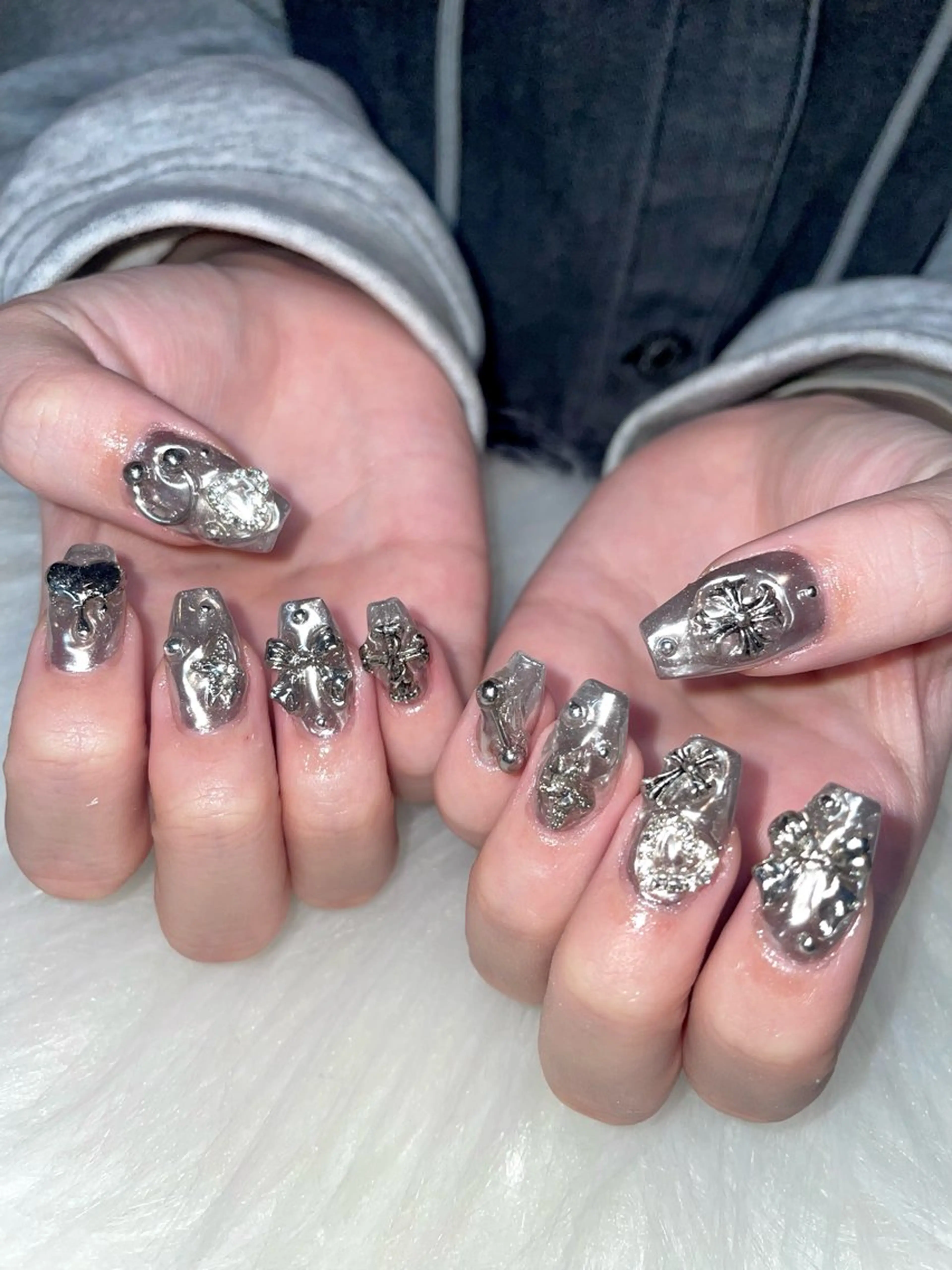 ネイル ミラーネイル ハンドネイル Nail ヌシん家 AKANEのネイルデザイン