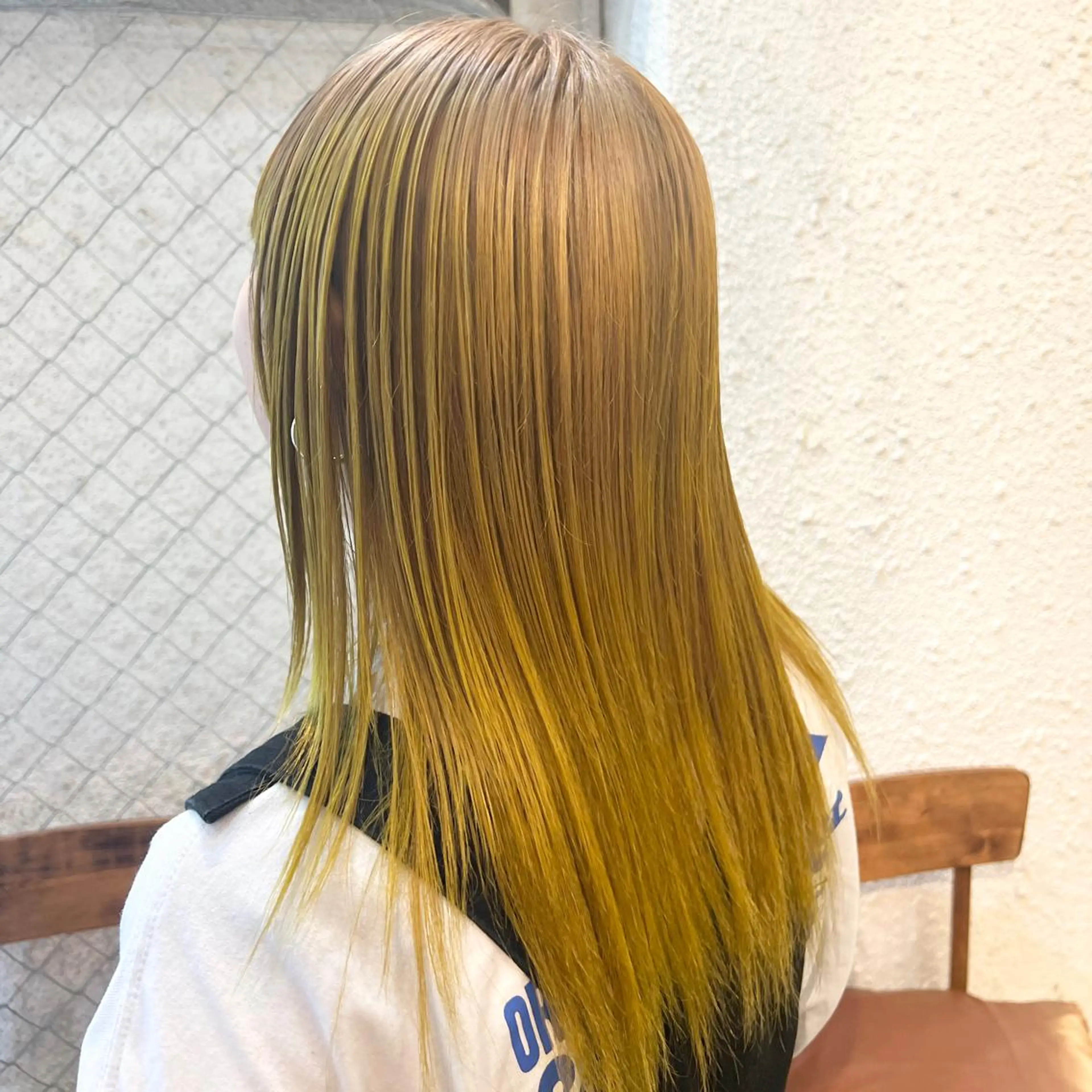 セミロング カラー ベージュカラー デザインカラー イエローカラー ✨艶髪職人 しょうたろう✨のヘアスタイル