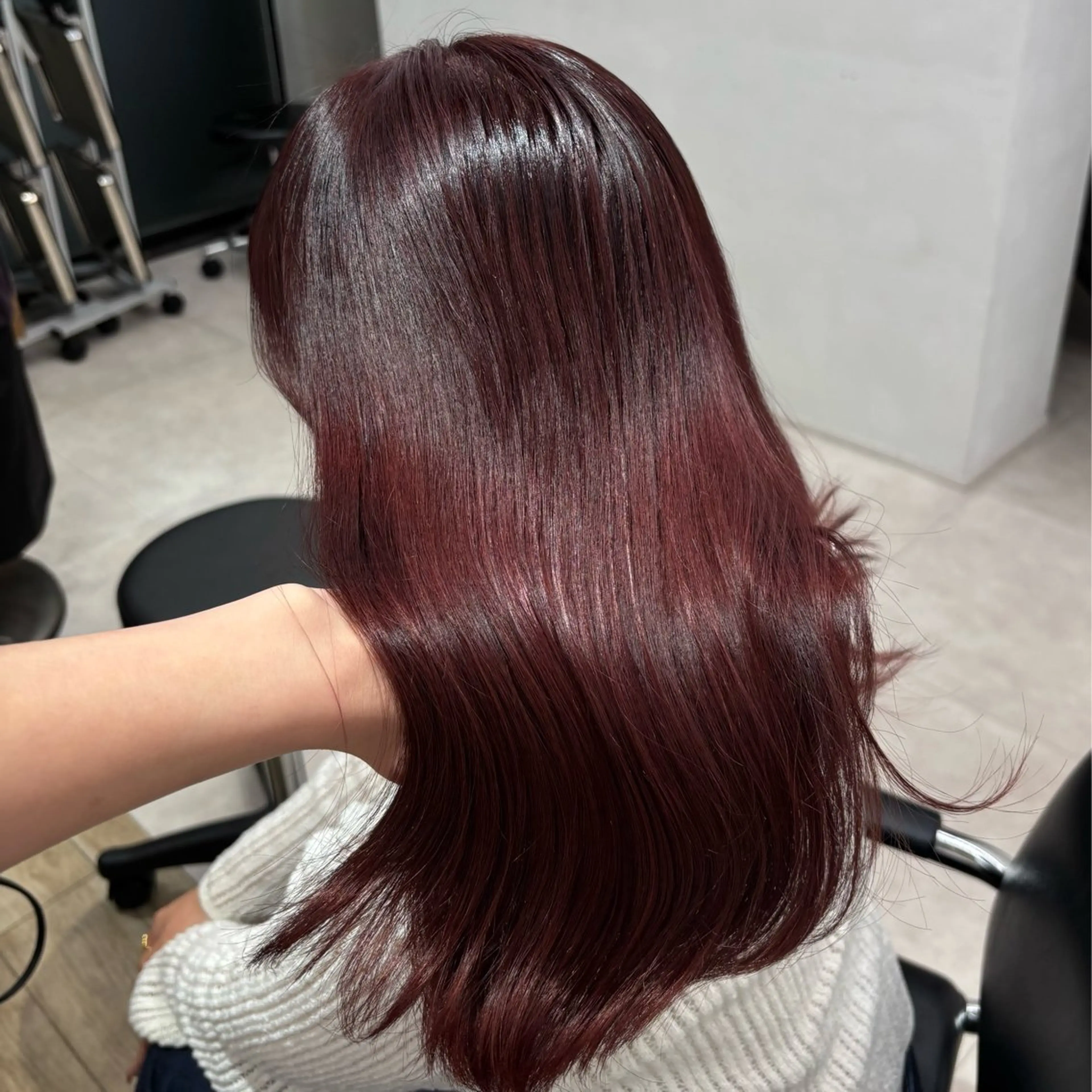 セミロング カット ヘアカラー トリートメント 盛れる透明感カラー・ momokaのヘアスタイル