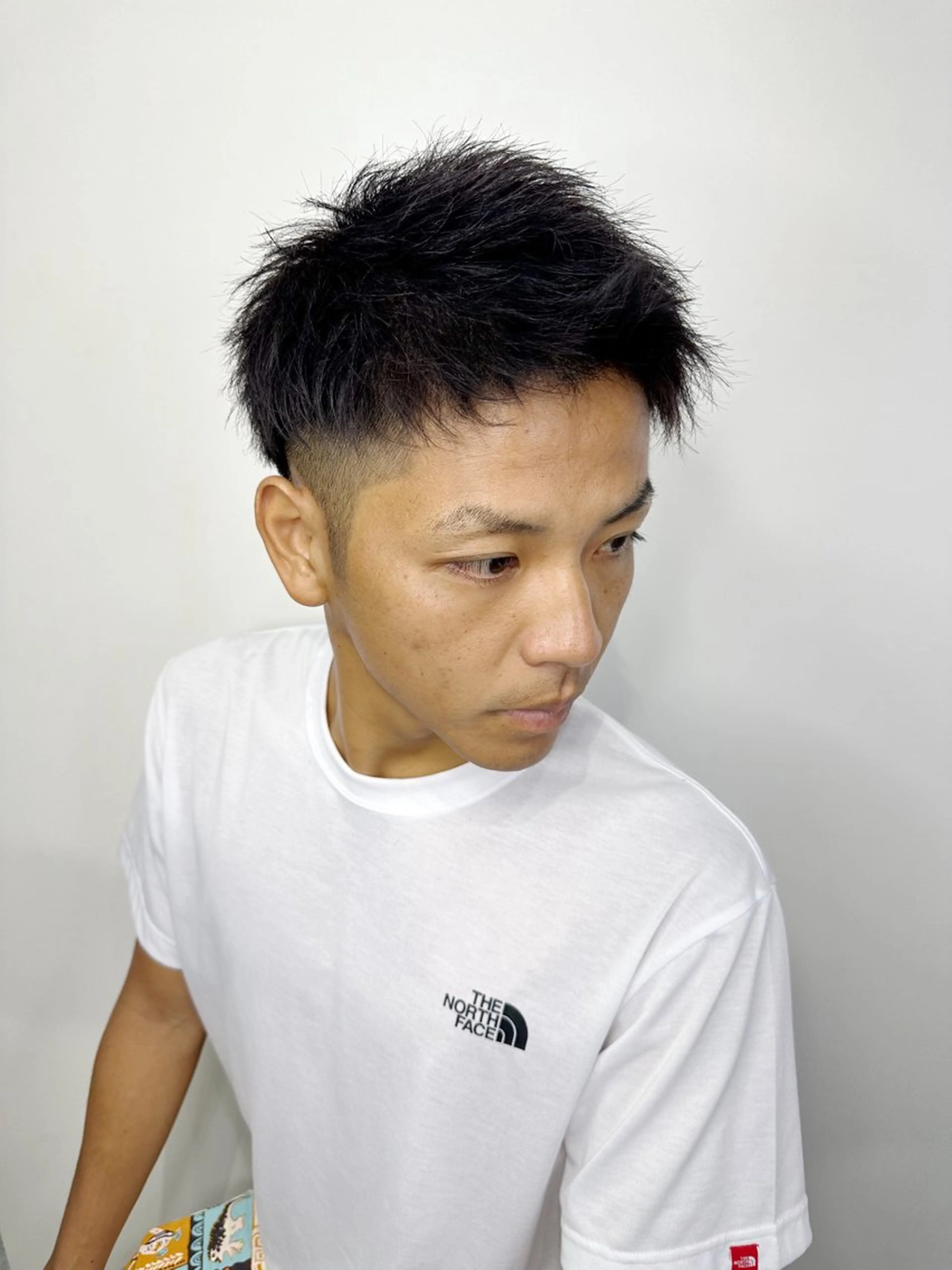 ショート 外国人風カラー ハイライト レイヤーカット 師藤 達也のヘアスタイル