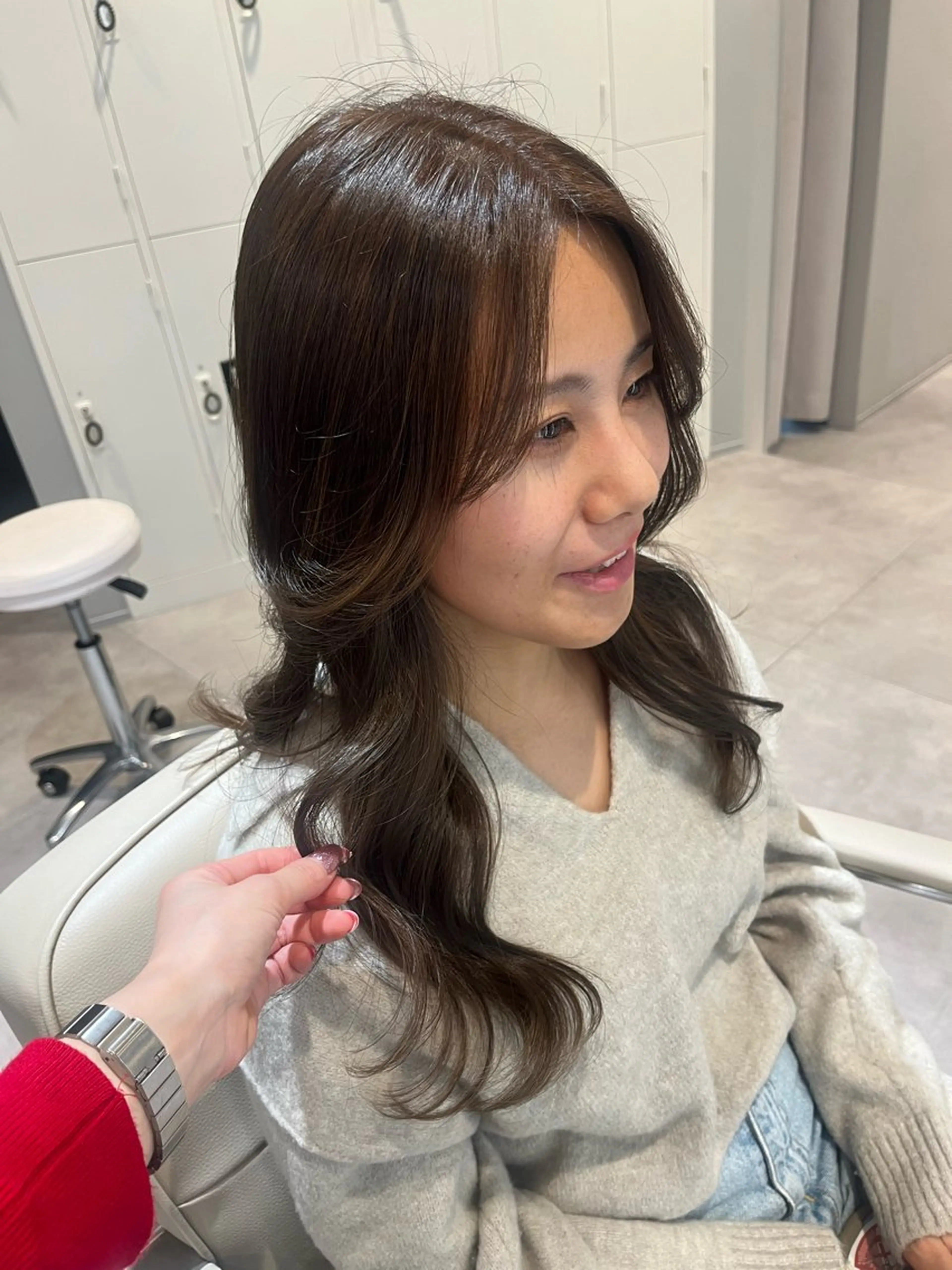 ロング カラー 片桐 由華のヘアスタイル