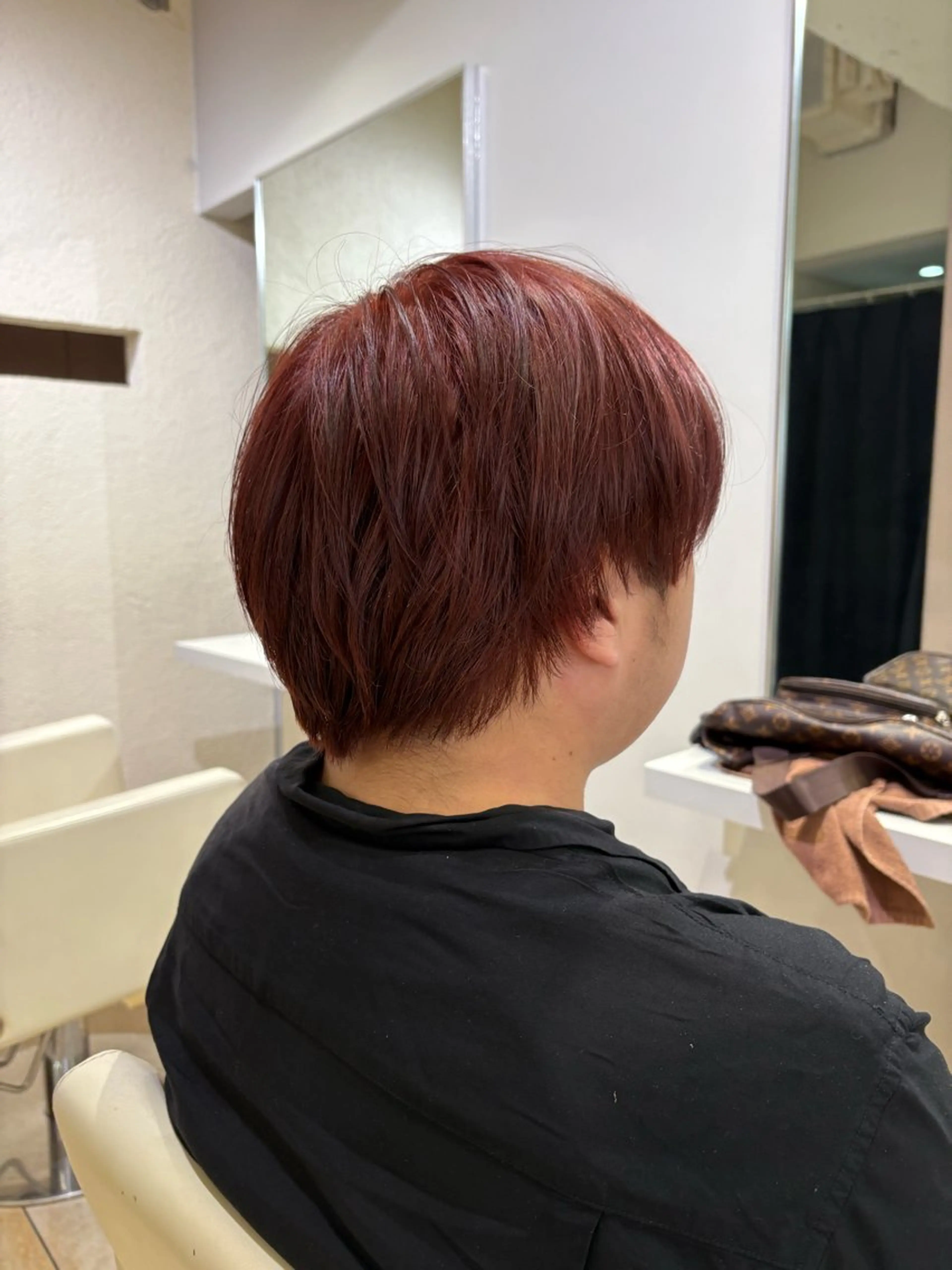 カラー メンズ ブラウンカラー レッドカラー ヘアカラー ハイトーン×推し カラー💫Miyuのヘアスタイル