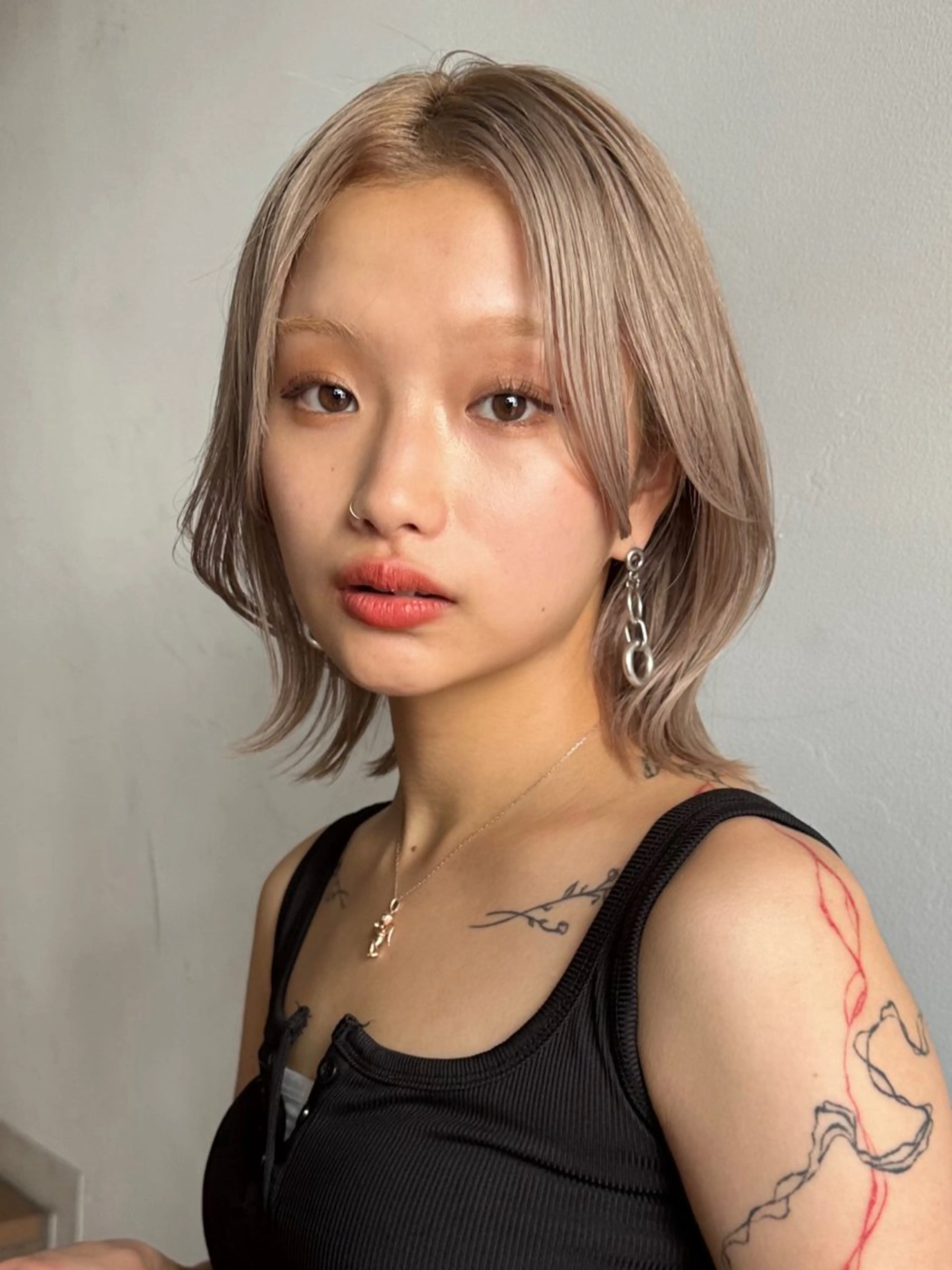 ミディアム ミディアムレイヤー レイヤーカット ハイライト🌟/ ボブ/豊田のヘアスタイル
