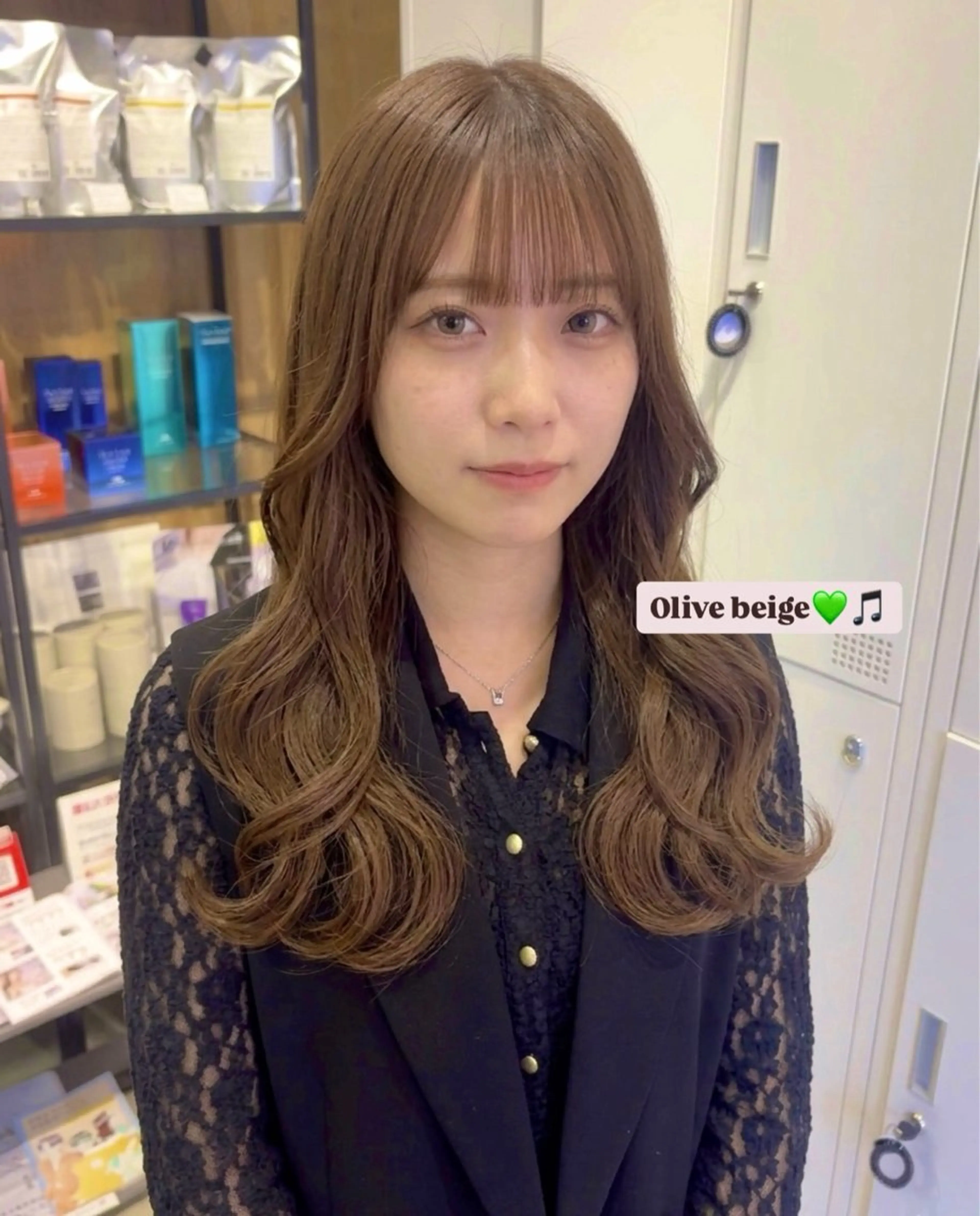 ロング カラー ベージュカラー オリーブベージュ ヘアカラー トリートメント Koharu🍓/ 透明感カラー/艶髪のヘアスタイル