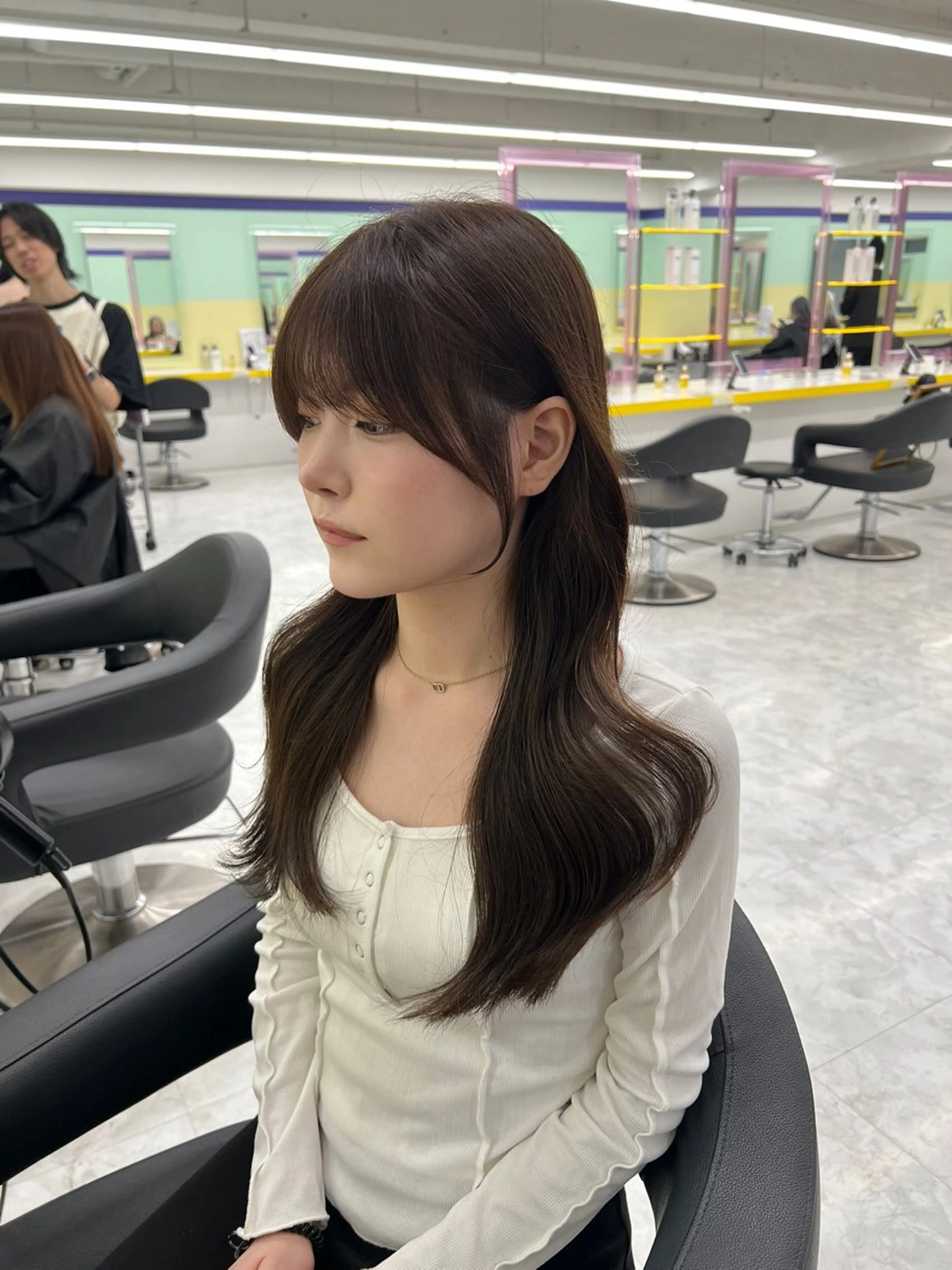 セミロング カラー レイヤー/韓国❣️ 髪質改善/亘紘輝のヘアスタイル