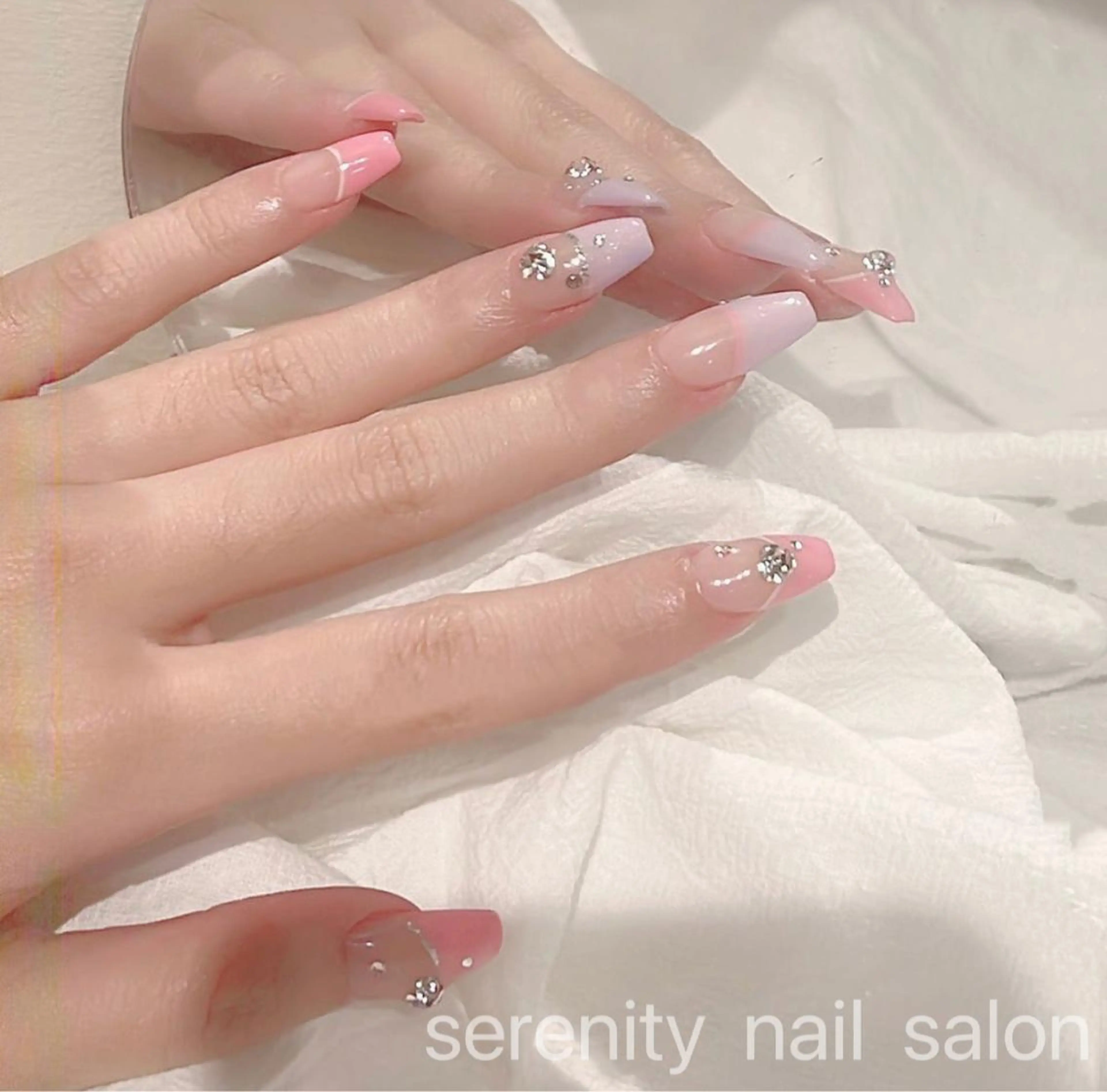 ネイル ハンドネイル ハンドケア ✨Serenity Nail salonのネイルデザイン