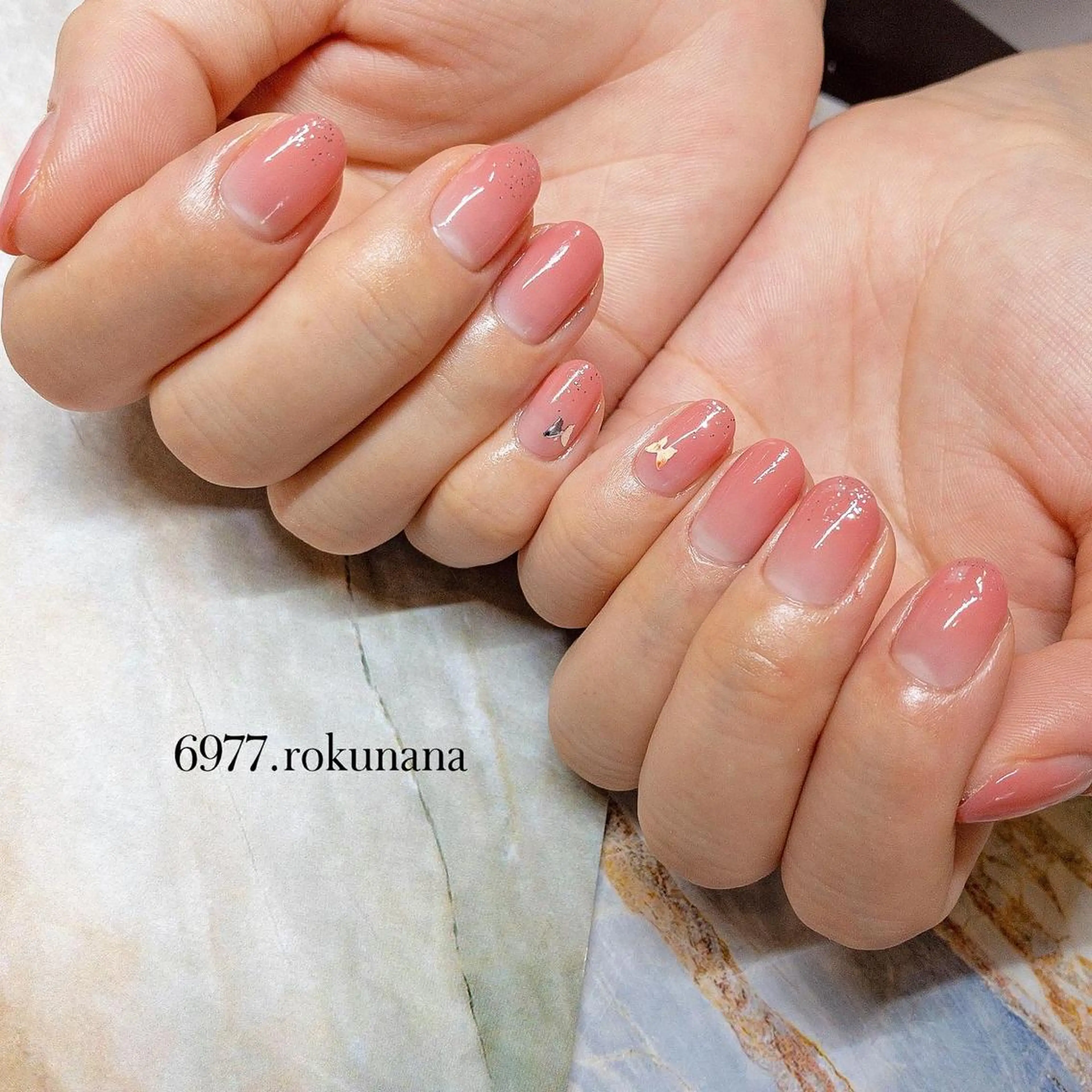 ネイル rokunana 佐野のネイルデザイン