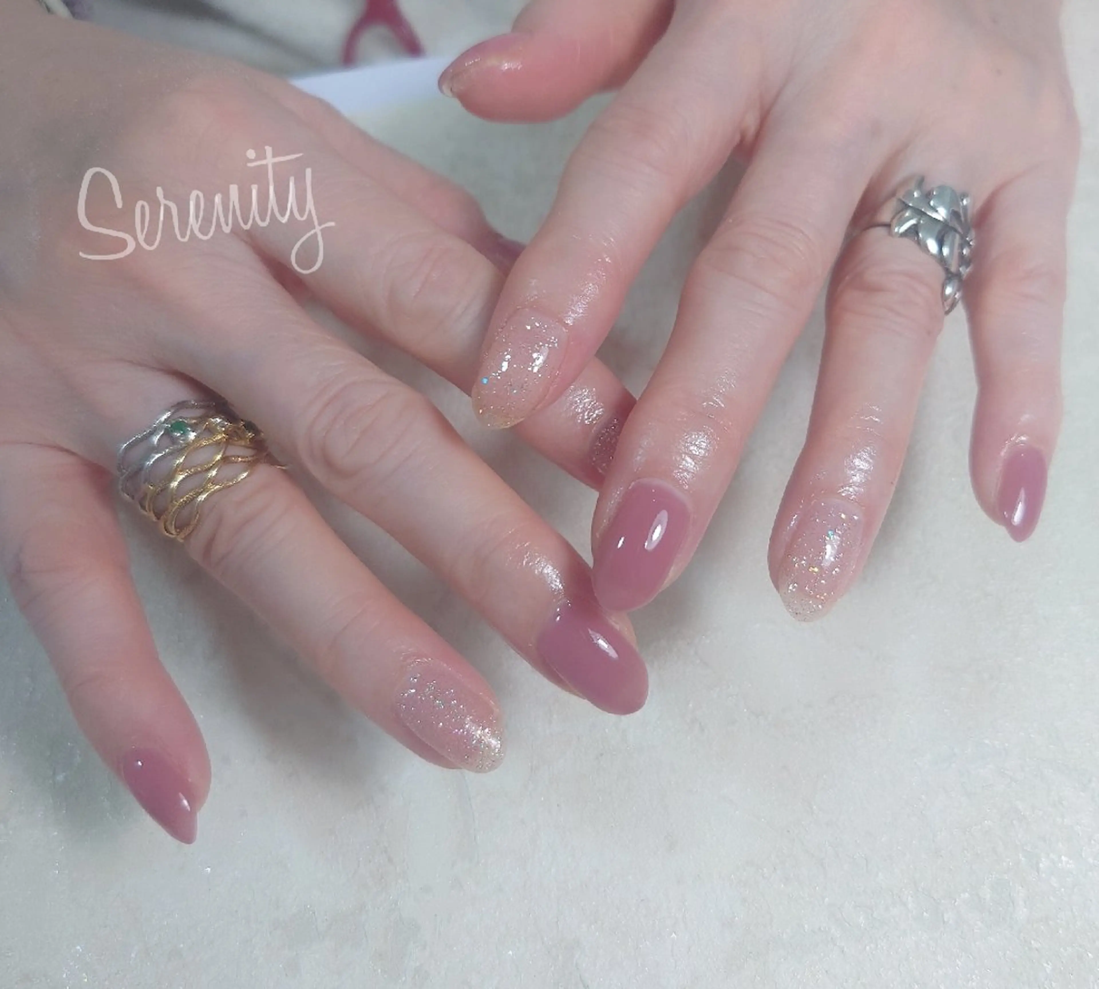 ネイル ラメ(グリッター) ワンカラーネイル ピンク ハンドネイル nail  serenityのネイルデザイン