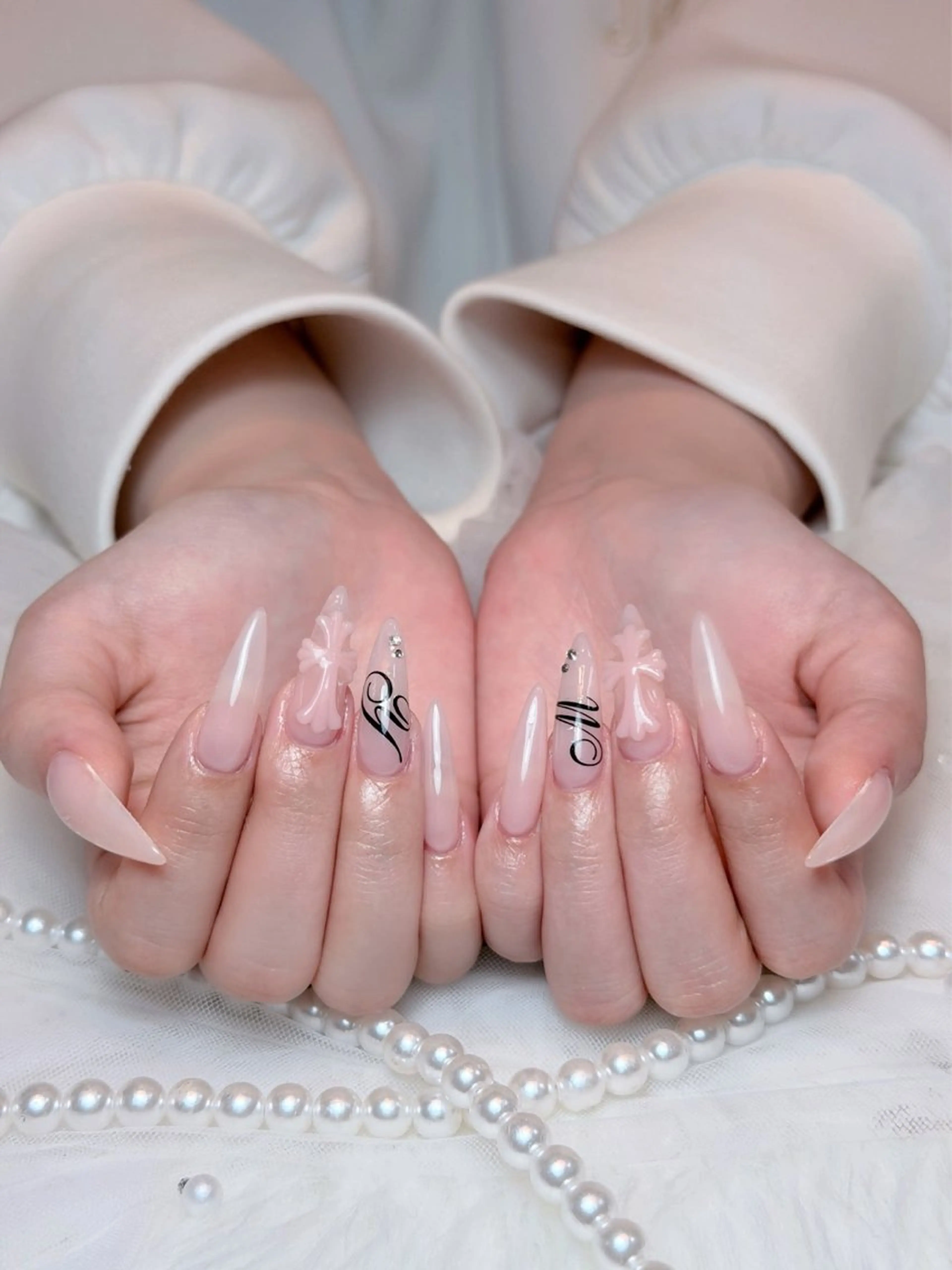 ネイル チークネイル ドット フレンチネイル グラデーション ハート ハンドネイル Julli NailStudioのネイルデザイン